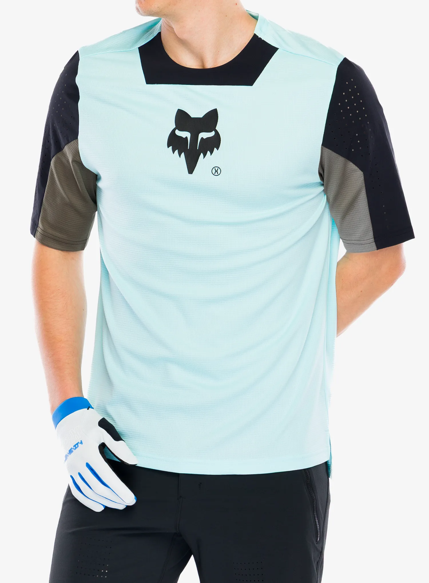 FoxDefendSSJerseyElevated_lightblu198571005675a.webp
