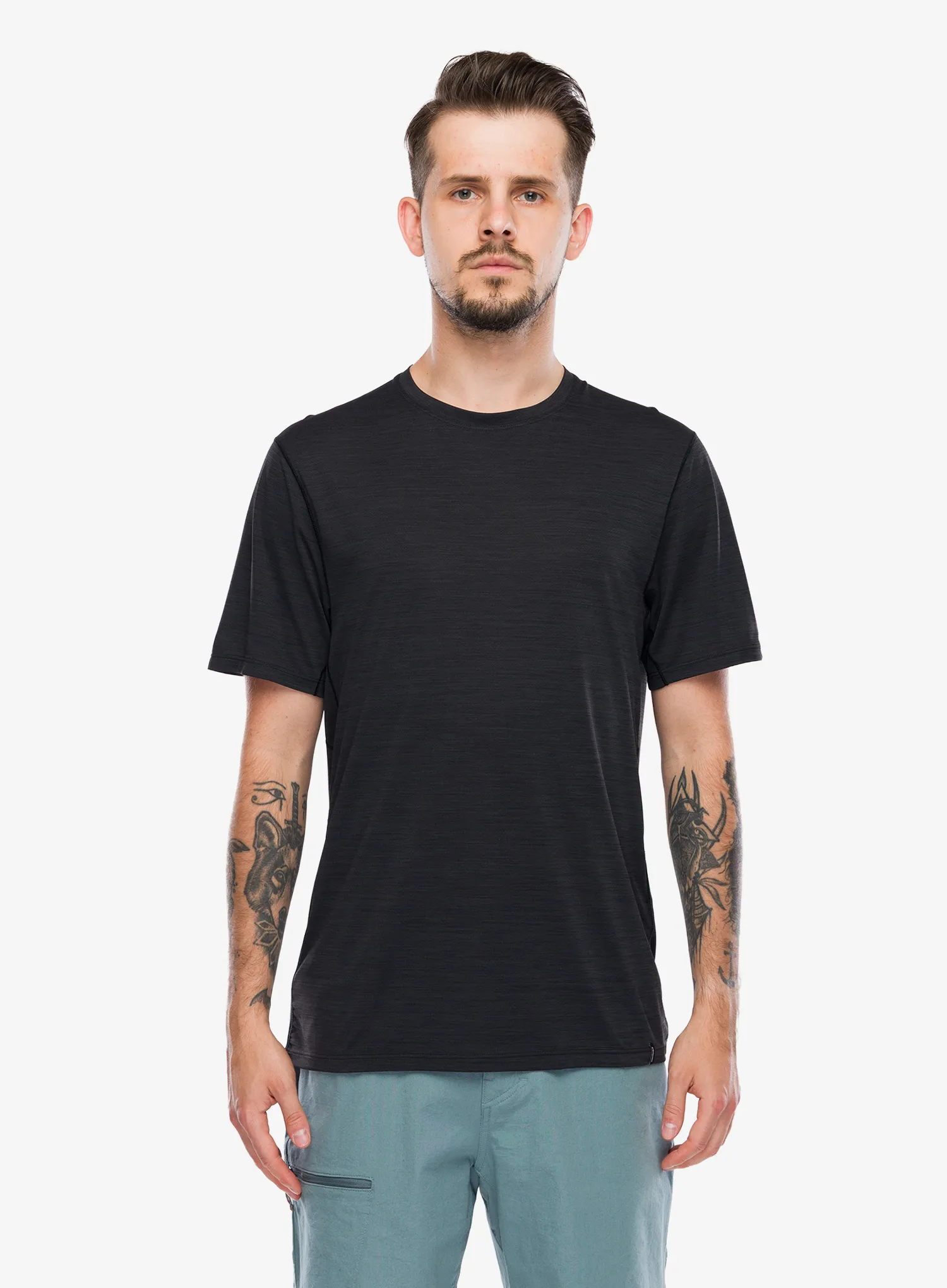 PatagoniaCapCoolUltraShirtblackforgegreyx_dye198077689683A.webp