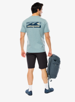 Majica s potiskom Patagonia Boardshort Logo Pocket Responsibili-Tee - blue sage