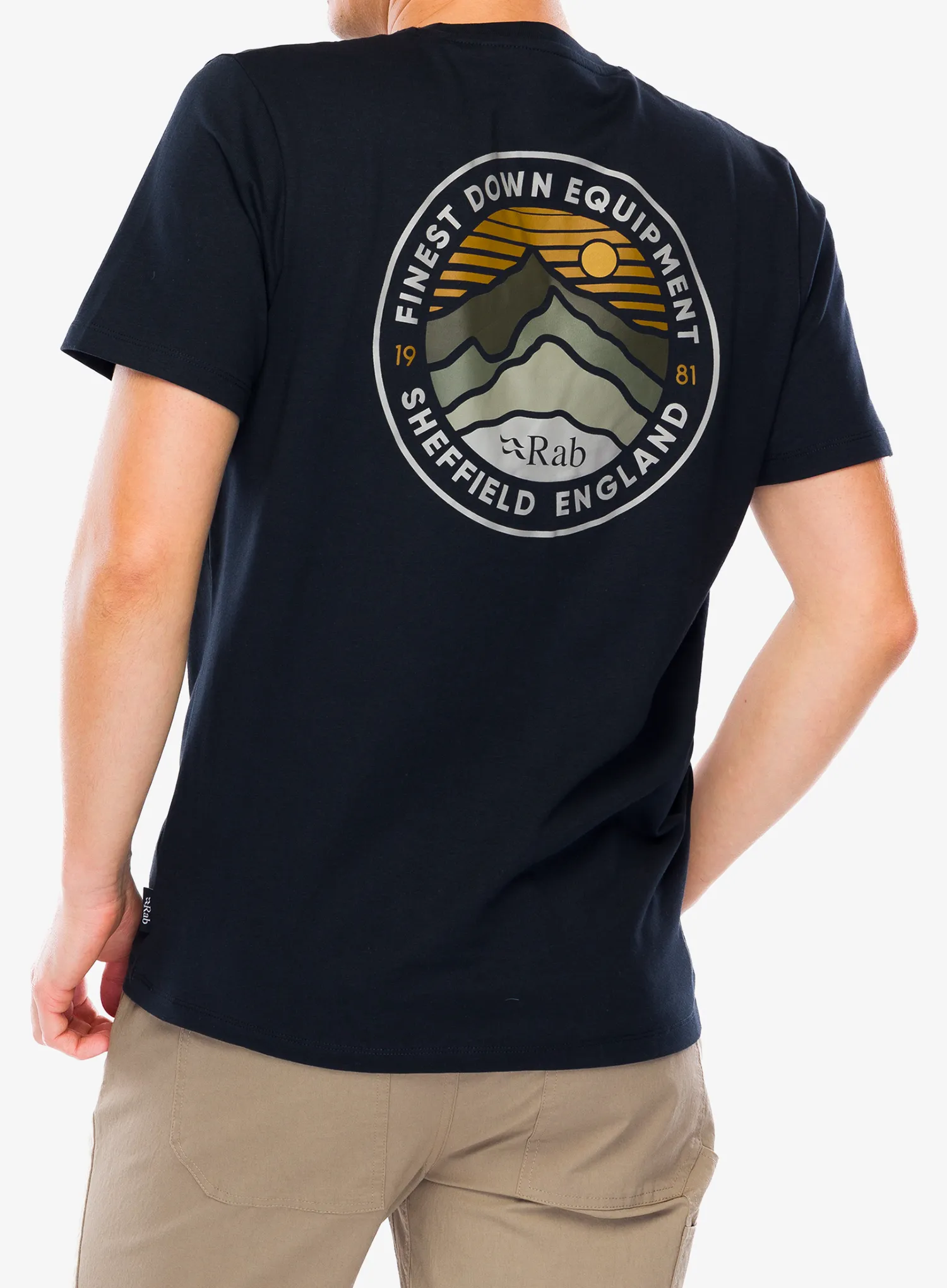 Majica s potiskom Rab Basecamp 3 Peak Tee - beluga