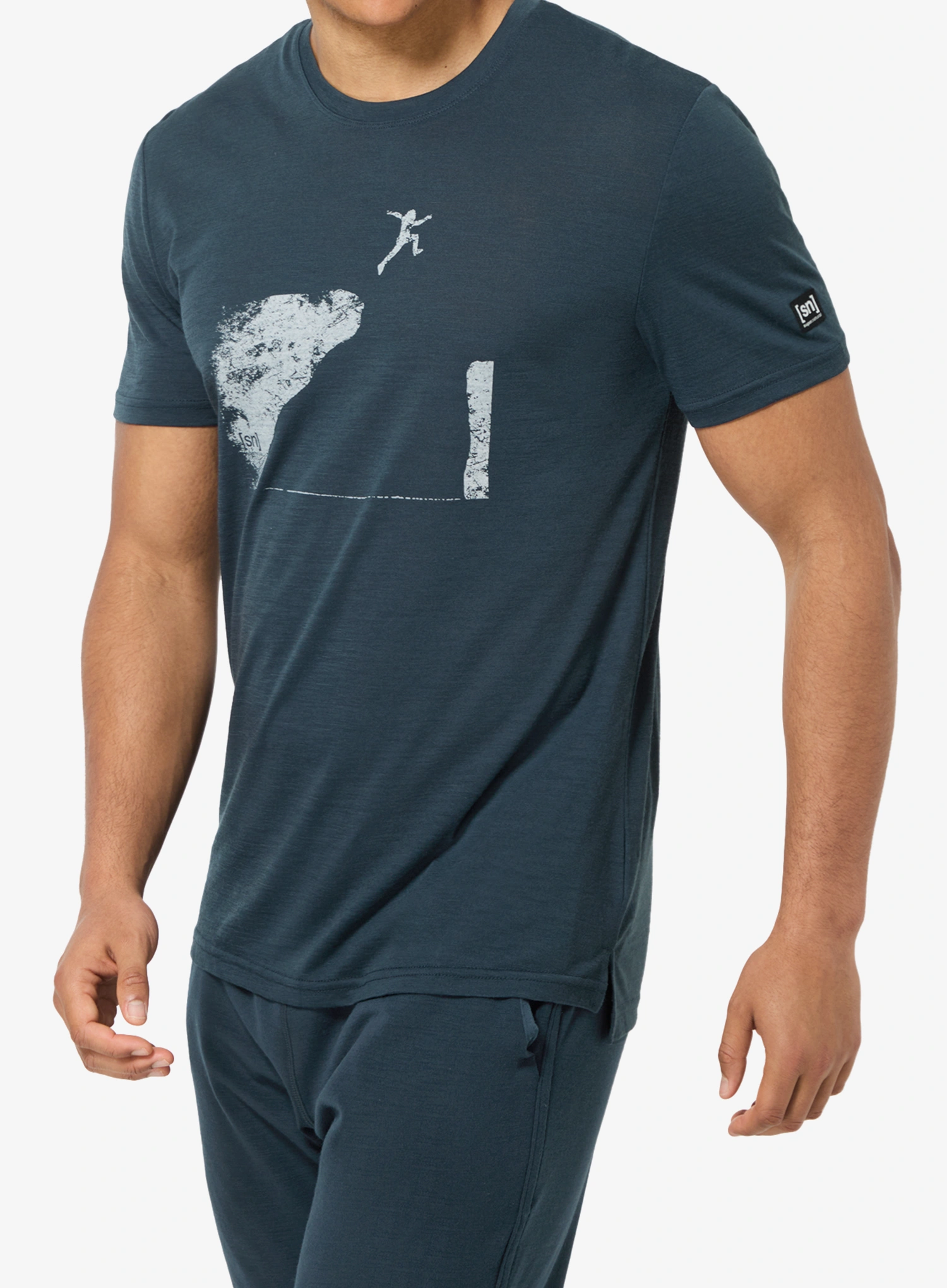 Super_naturalJumpingJackTee_blueberry_vaporgrey_903.webp