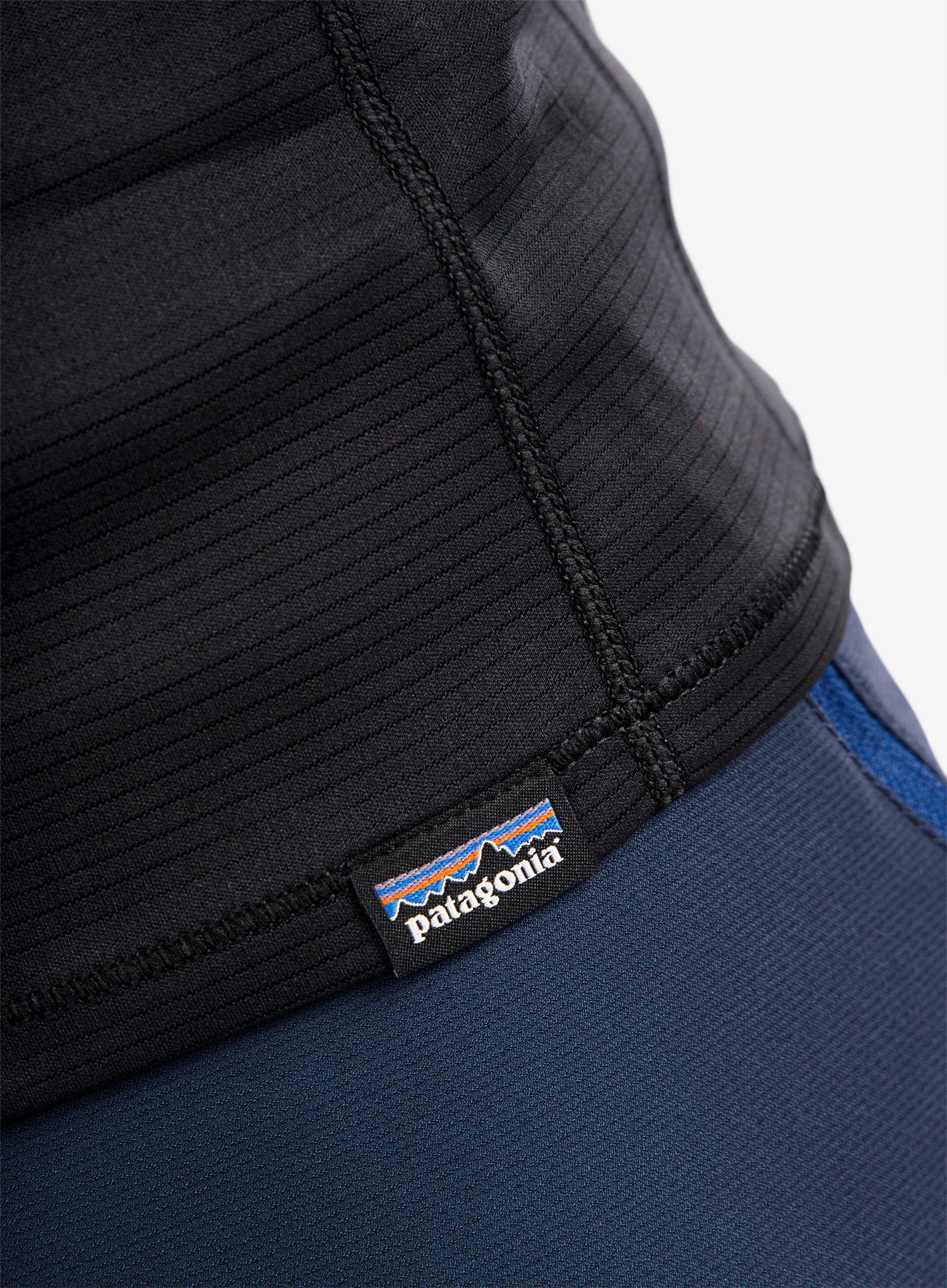 Športna majica Patagonia Cap Cool LW Shirt - black