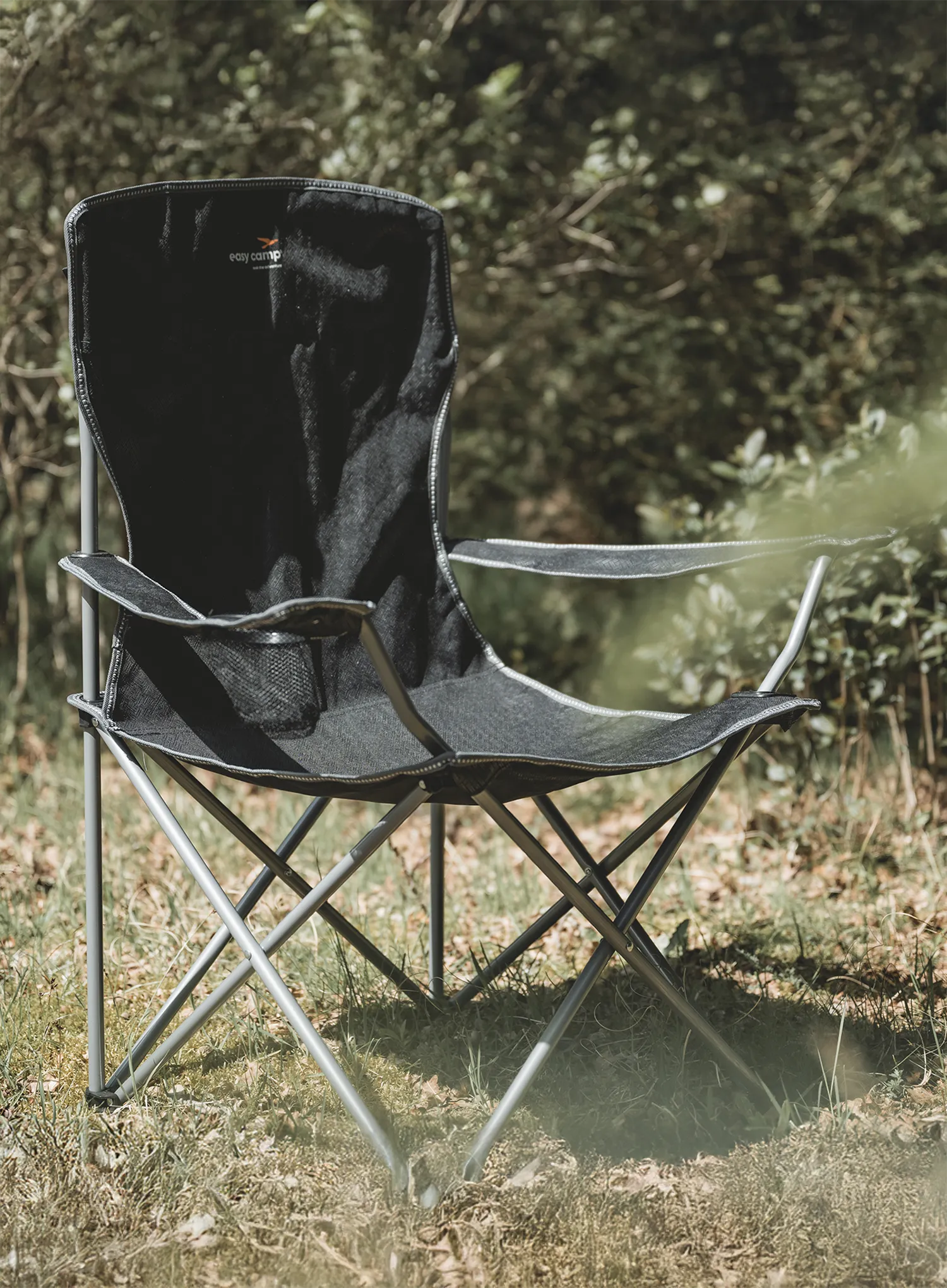 Stol za kampiranje Easy Camp Spruce Arm Chair - ink black