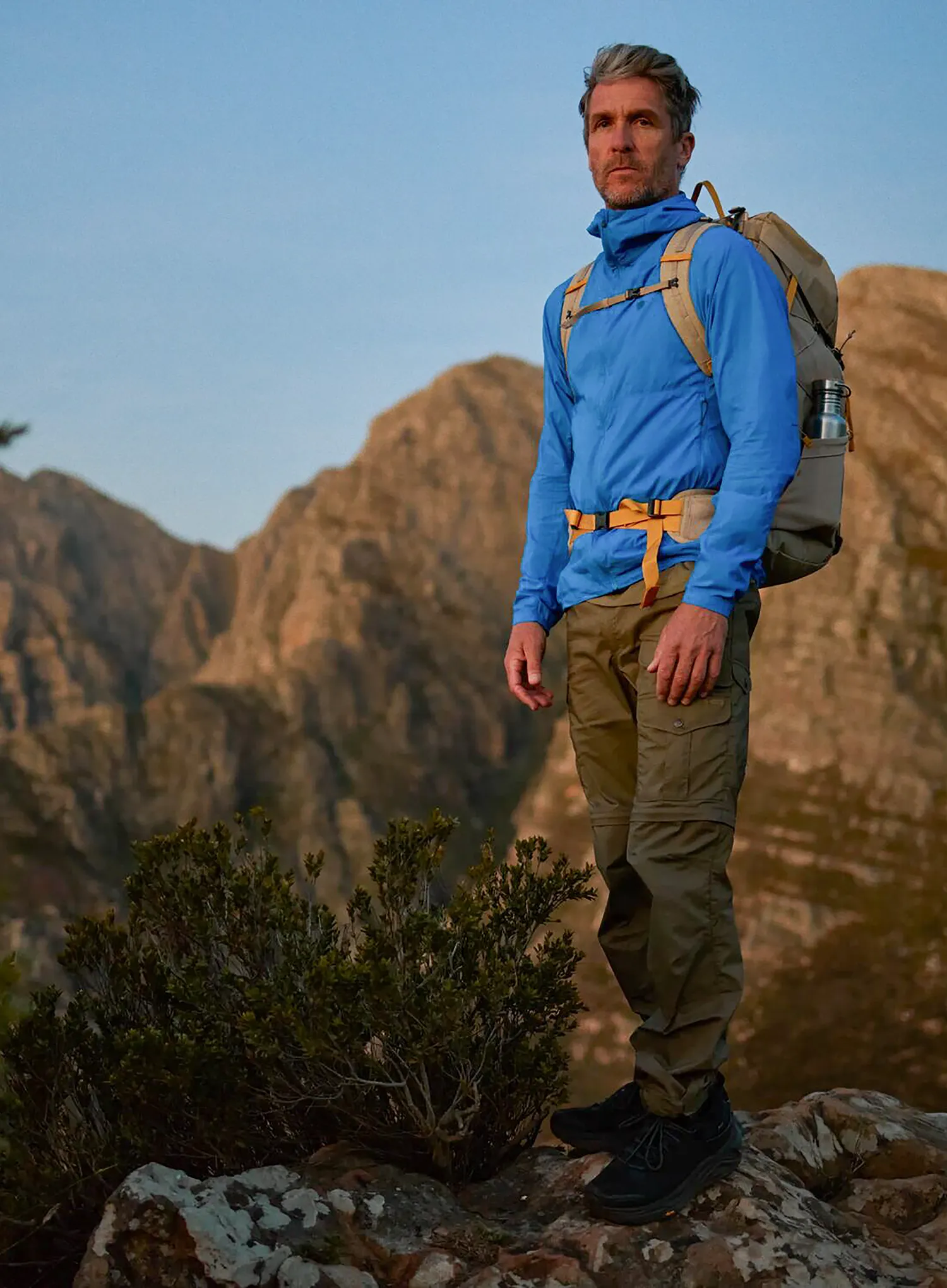 Vetrovka Fjallraven Keb Latt Wind Jacket - un blue
