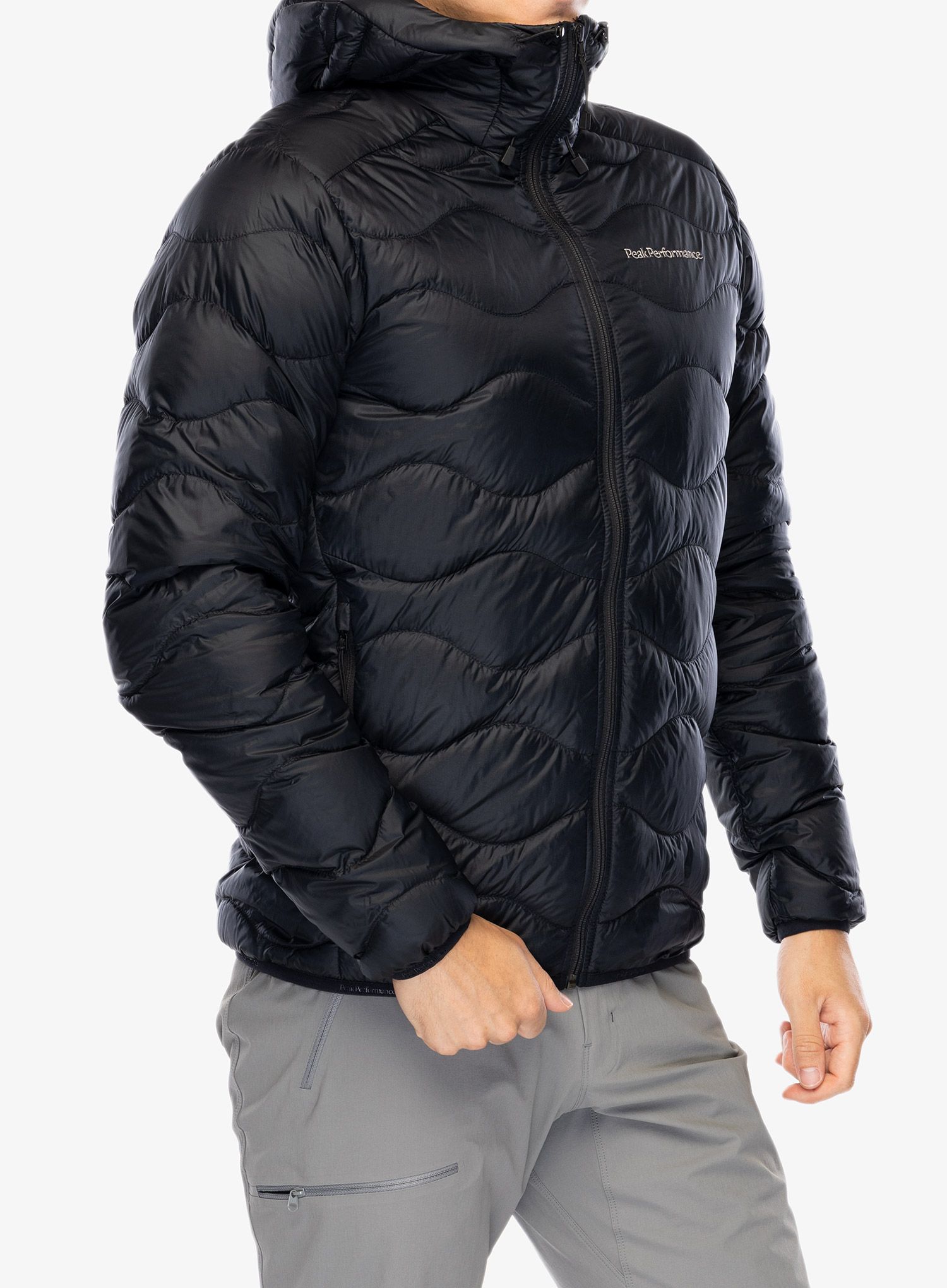 Peak_Performance_Helium_Down_Hood_Jacket_blk_7333269808487_AB.jpg