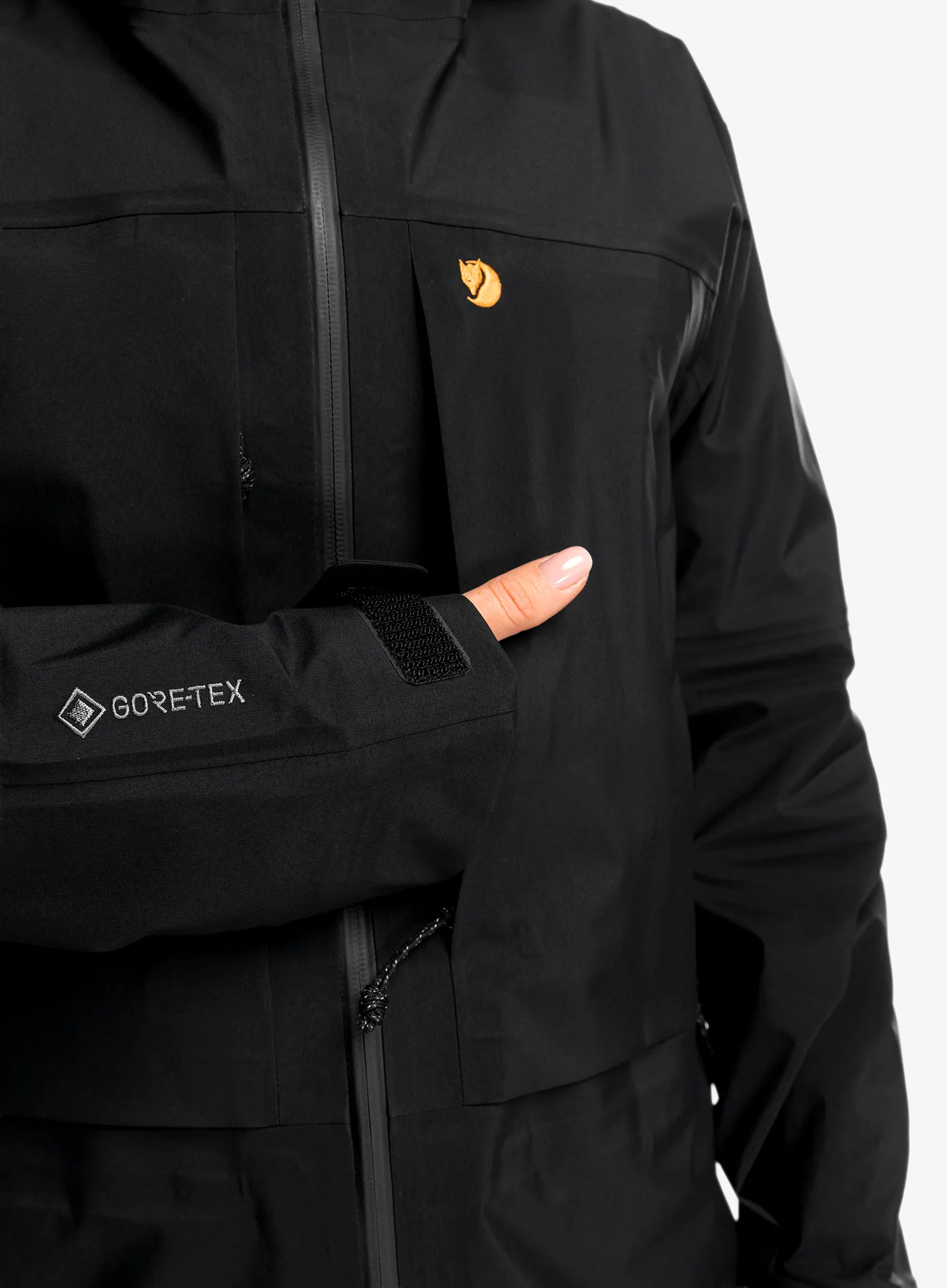 Ženska hardshell jakna Fjallraven Bergtagen GTX Touring Jacket - black/black