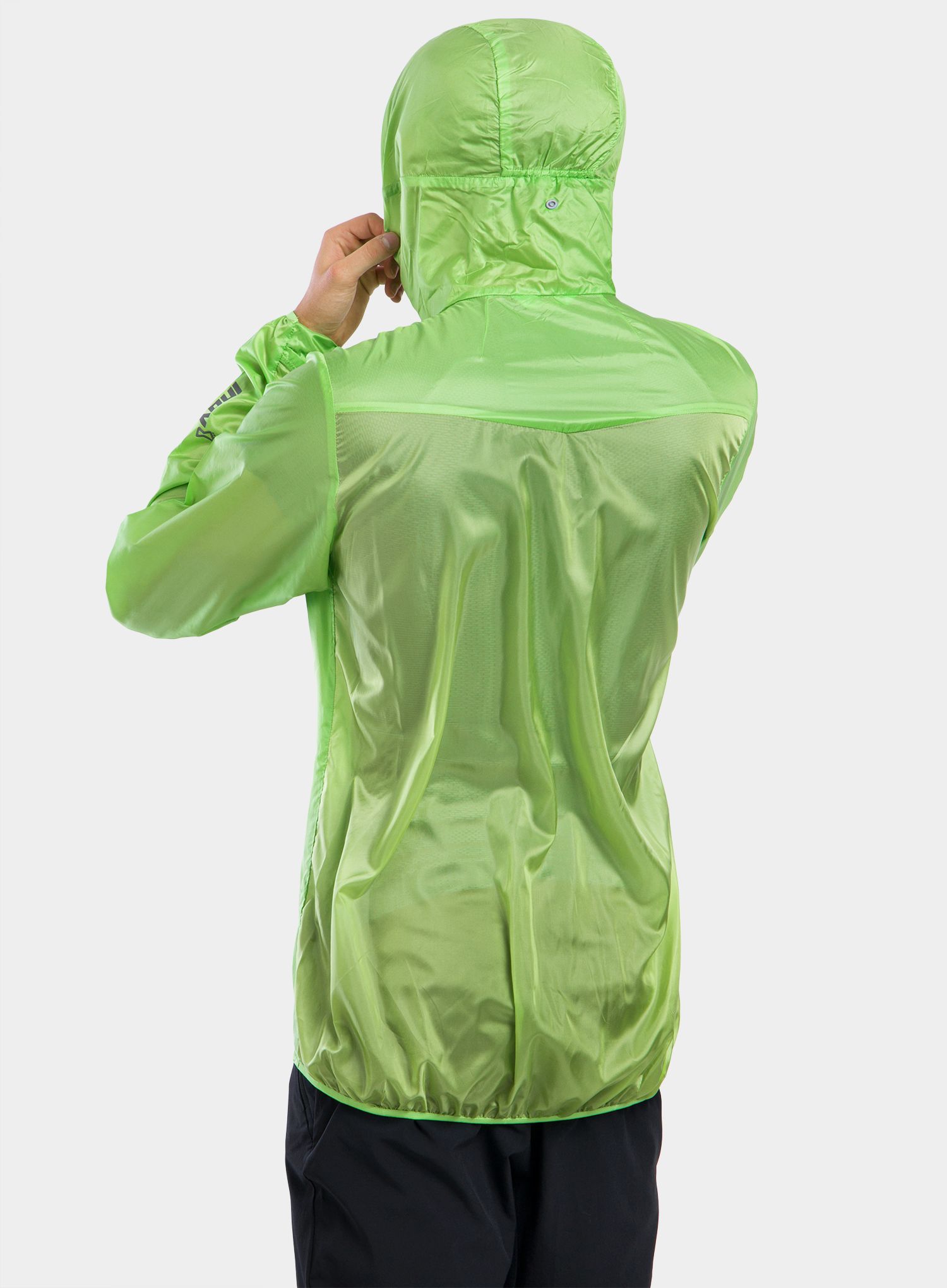 Tekaška jakna Inov-8 Windshell Full-Zip - green