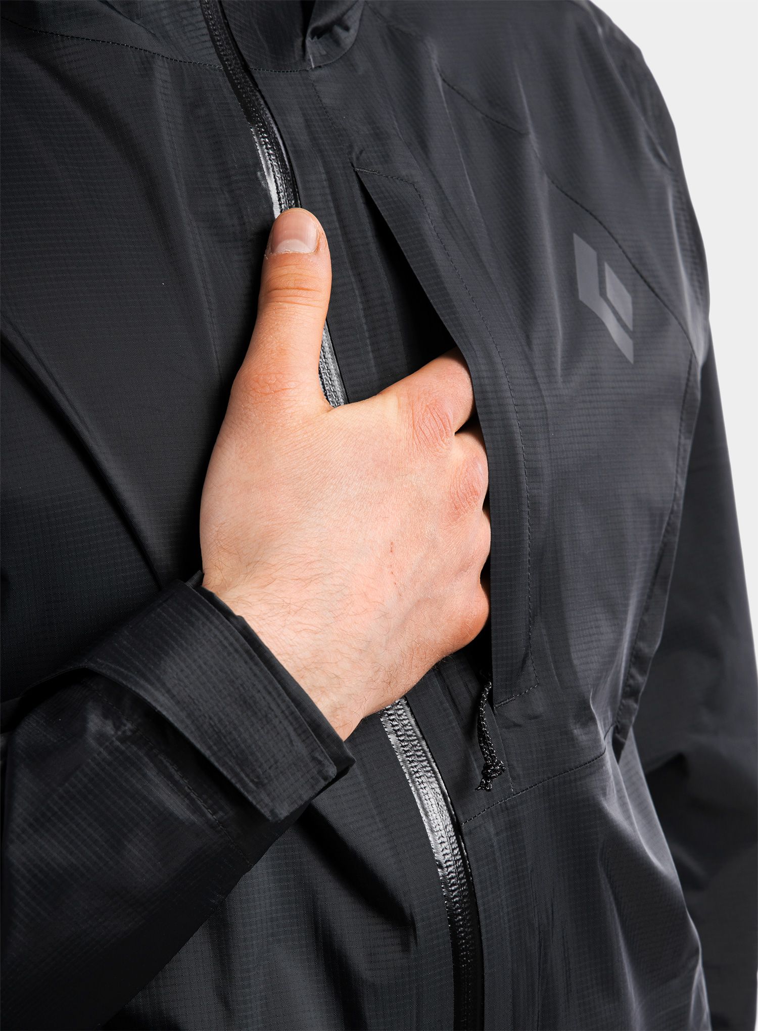 Nepremočljiva jakna Black Diamond Treeline Rain Shell - black