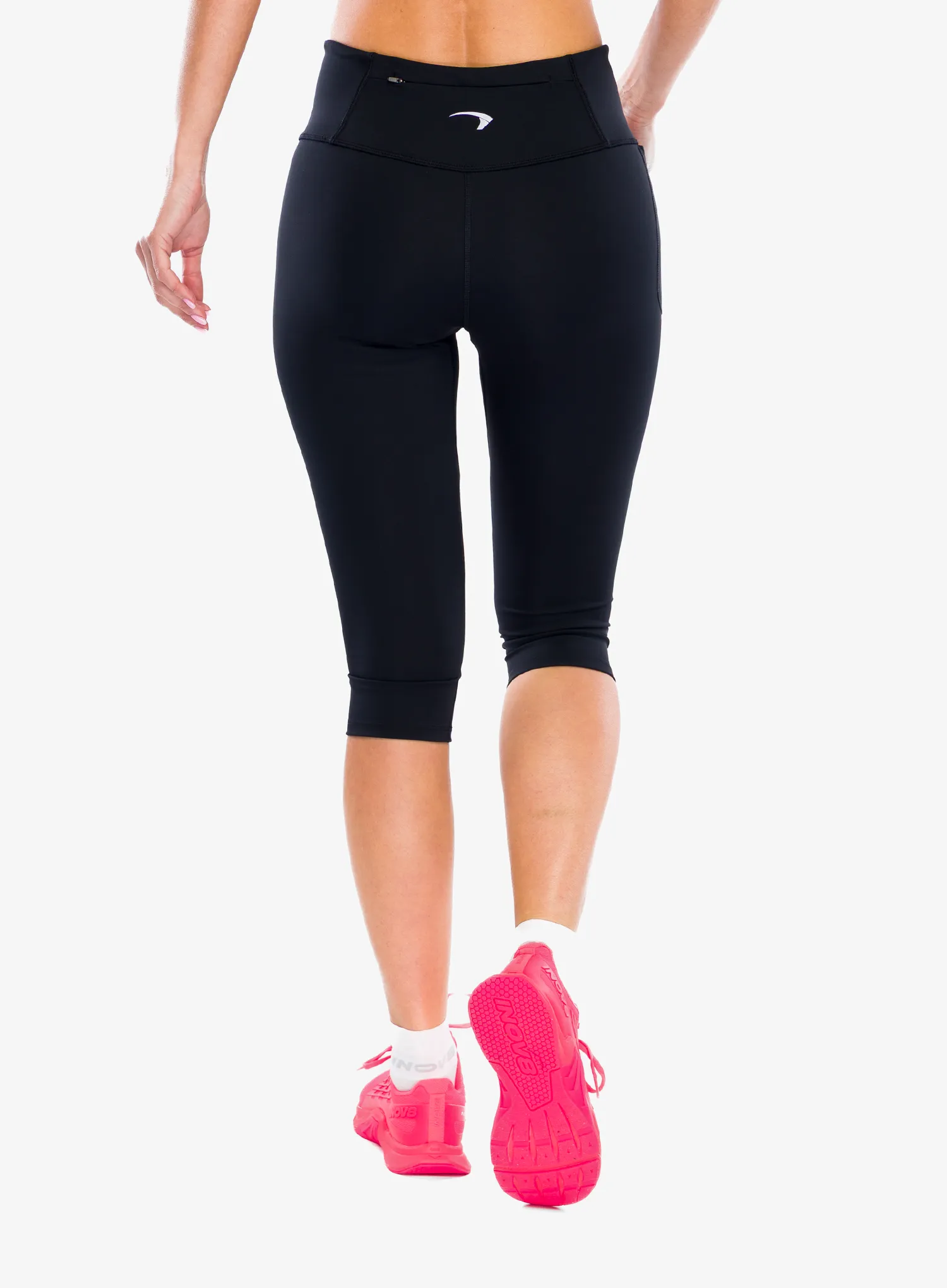 Ženske tekaške pajkice Inov-8 Active Tights 3/4 - black