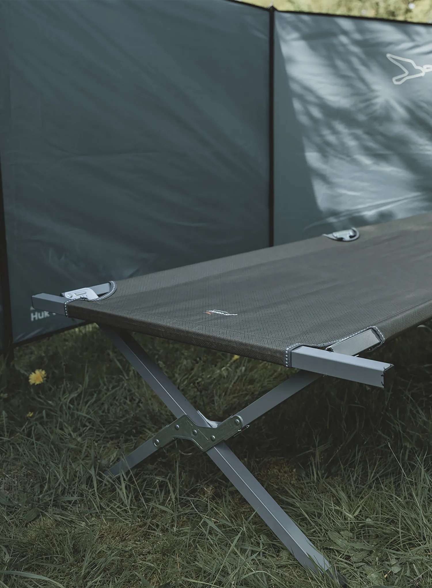 Postelja za kampiranje Easy Camp Larch Bed