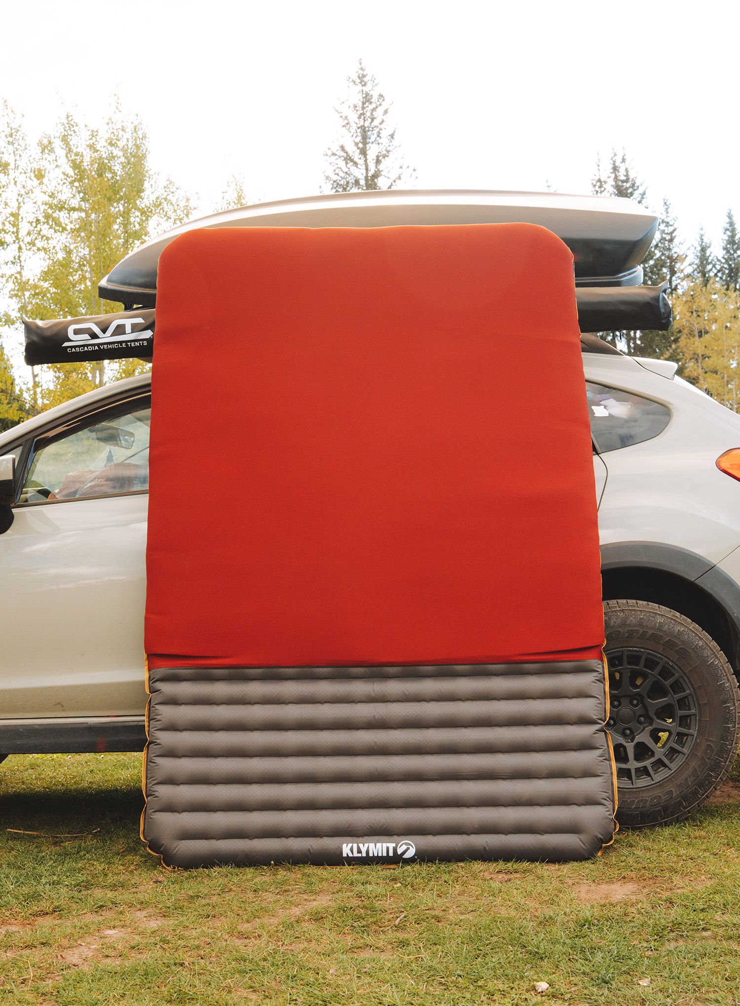 Blazina Klymit Insulated Klymaloft Sleeping Pad Double - red