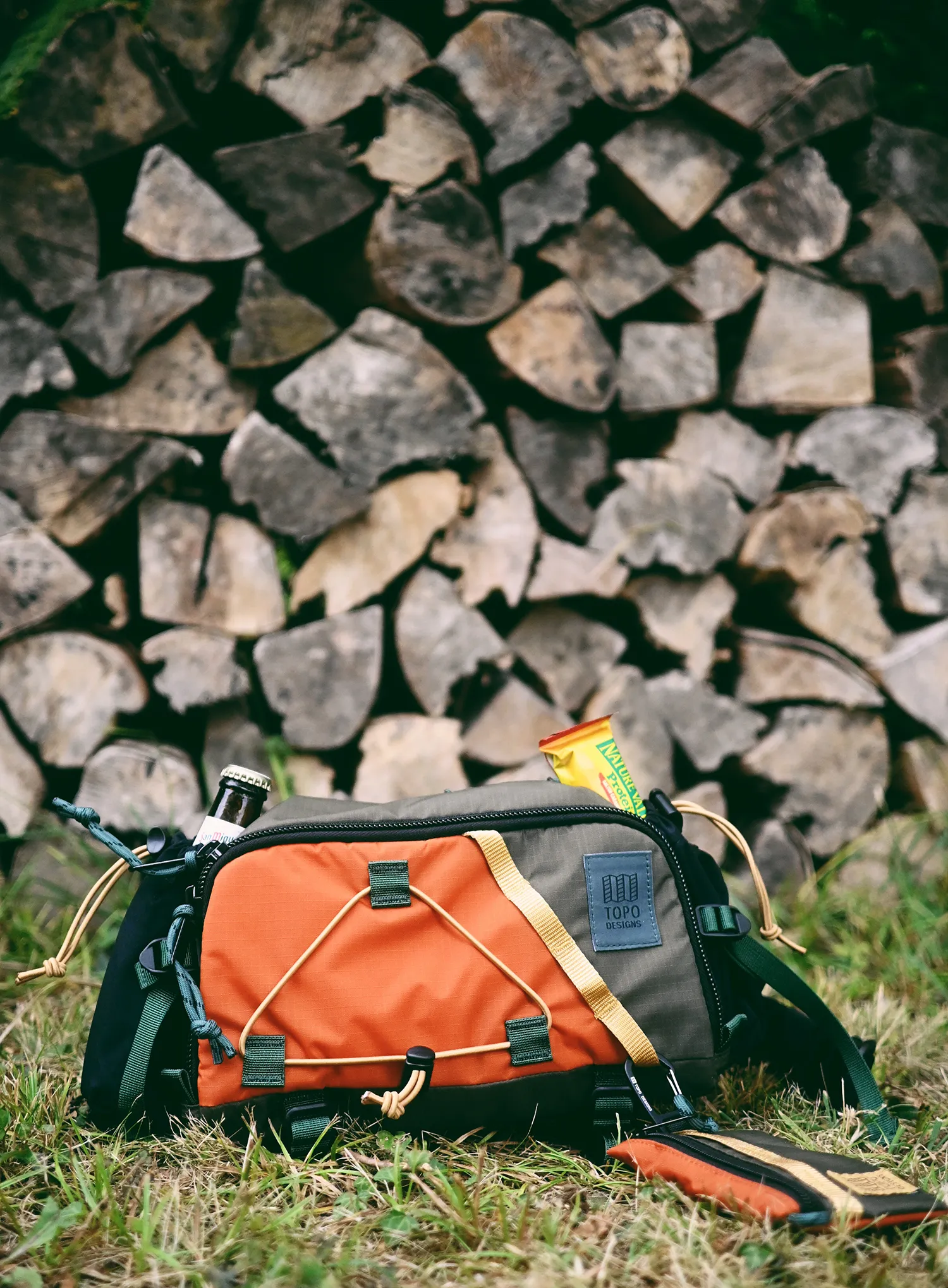 Torbica za okoli pasu Topo Designs Mountain Hydro Hip Pack - woodland/terracotta