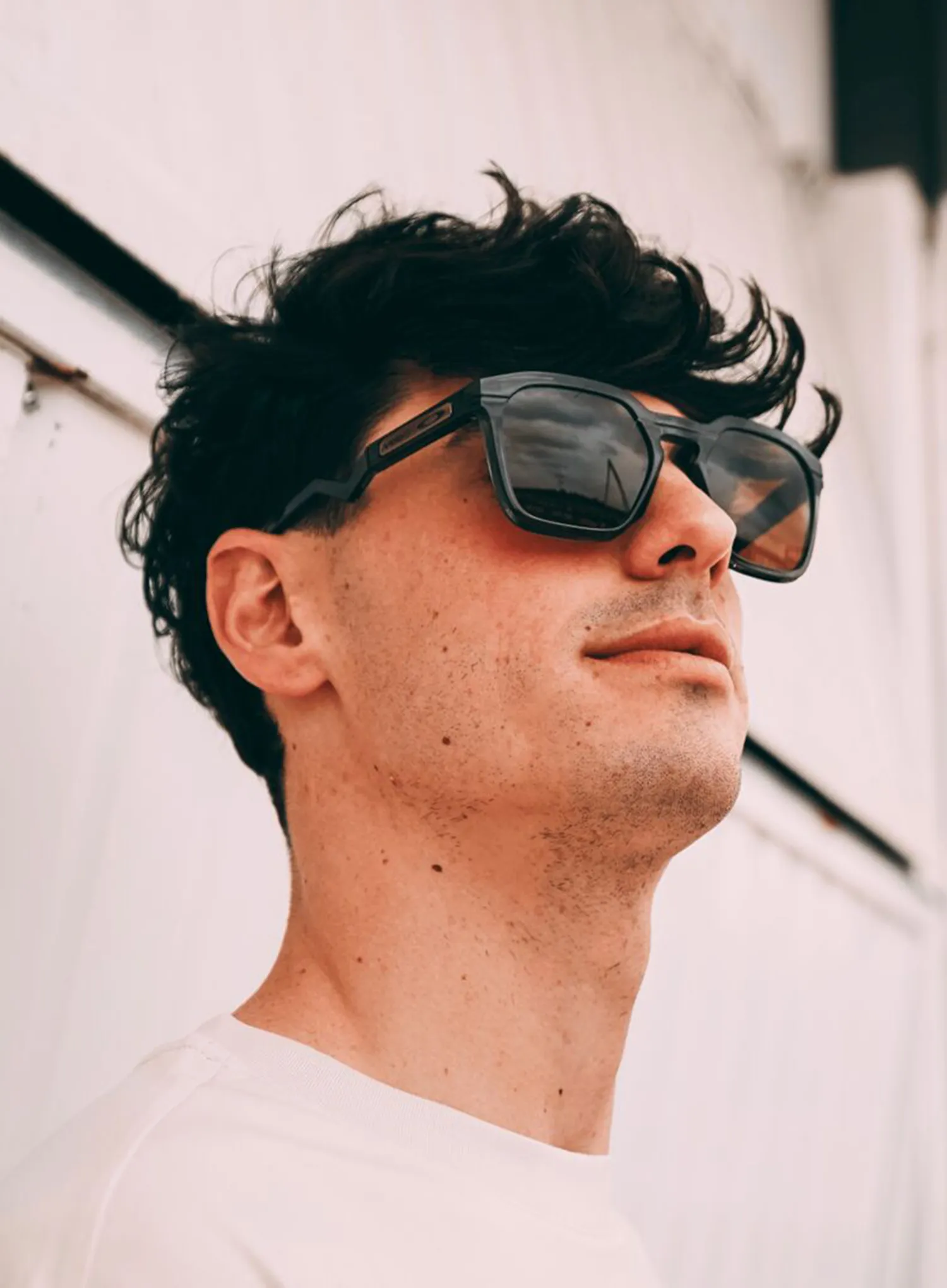 Sončna očala Oakley HSTN SQ - grey smoke/prizm bronze