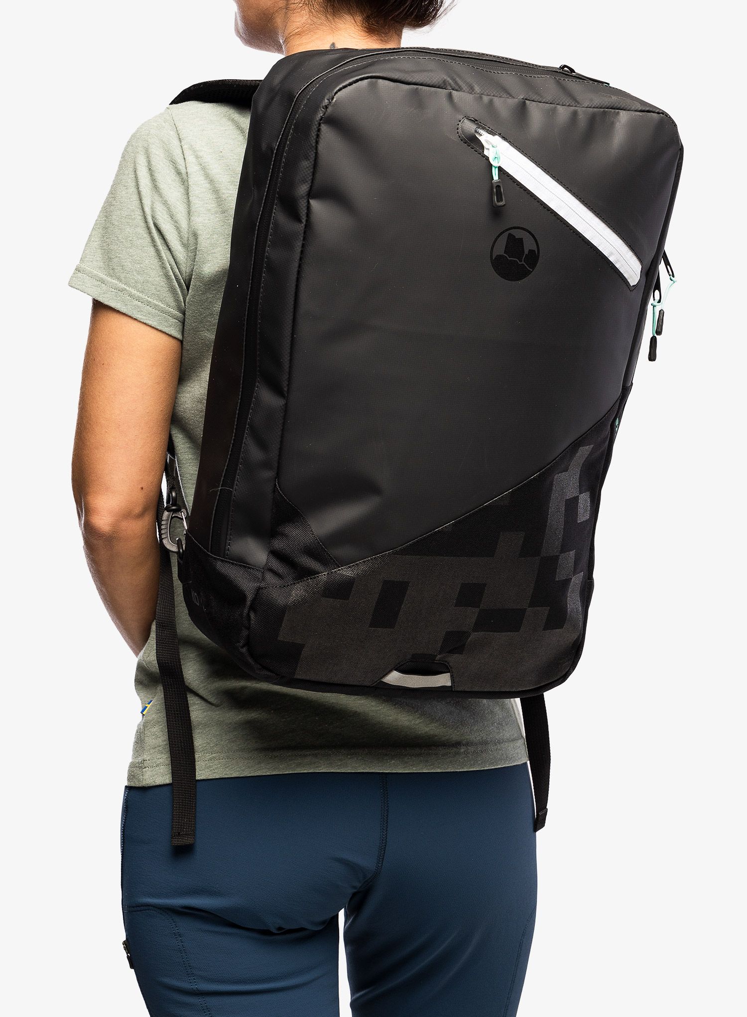 Nahrbtnik Kohla Restless 18L - caviar/dark slate