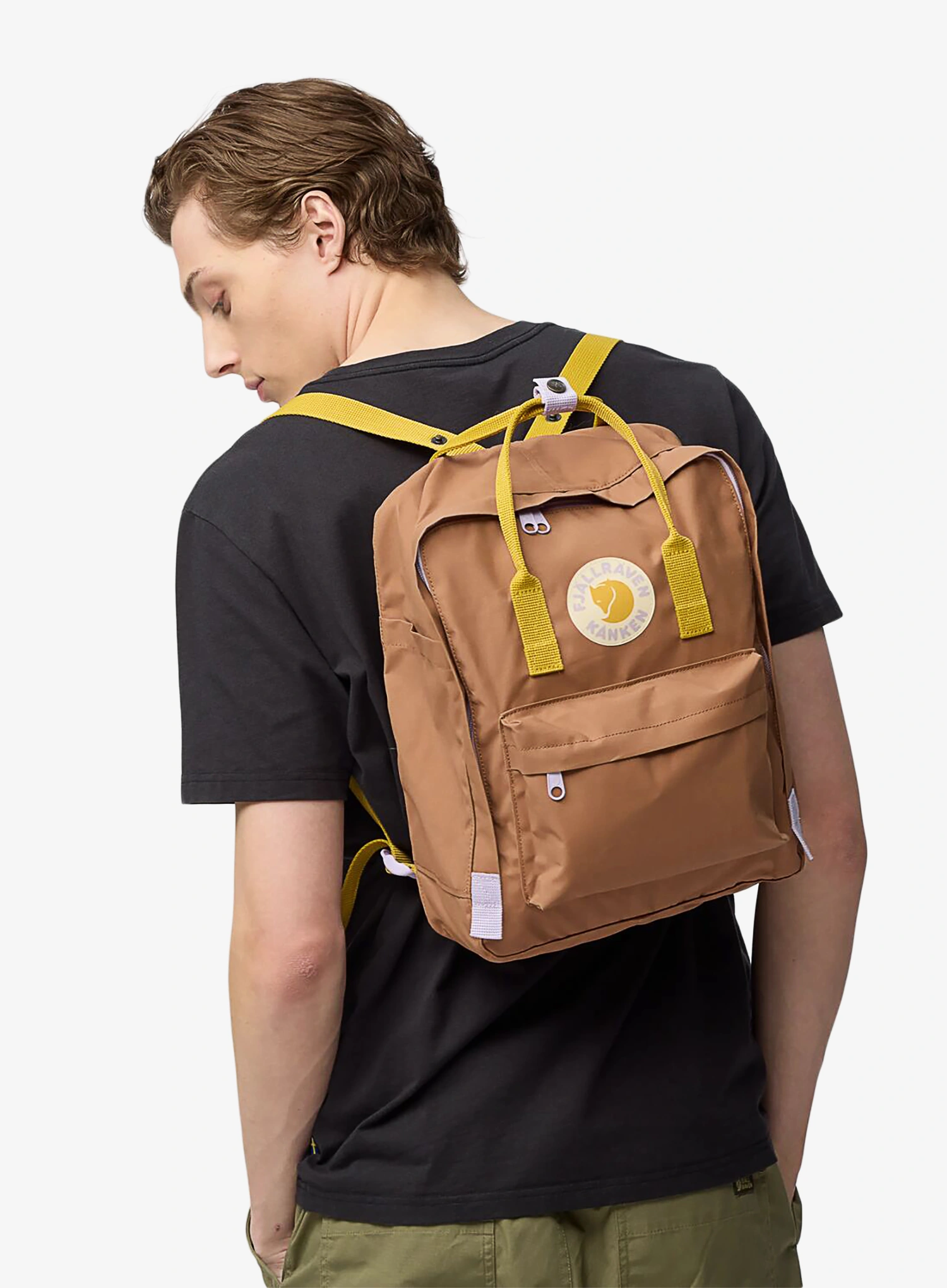 Mestni nahrbtnik Fjallraven Kanken Koncept - khaki dust/kantarell