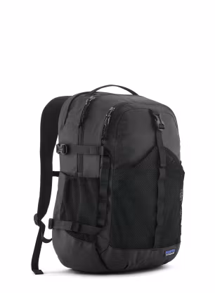 qwePatagoniaRefugioDayPack30Lblack198077756743a.webp