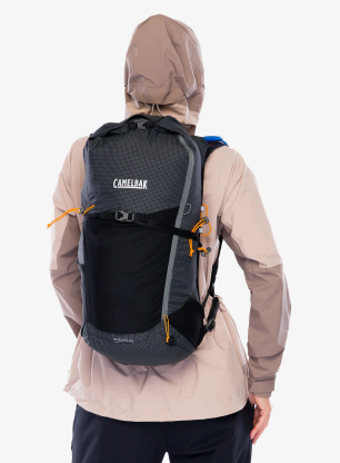 Pohodniški nahrbtnik CamelBak Octane 16 - black/apricot