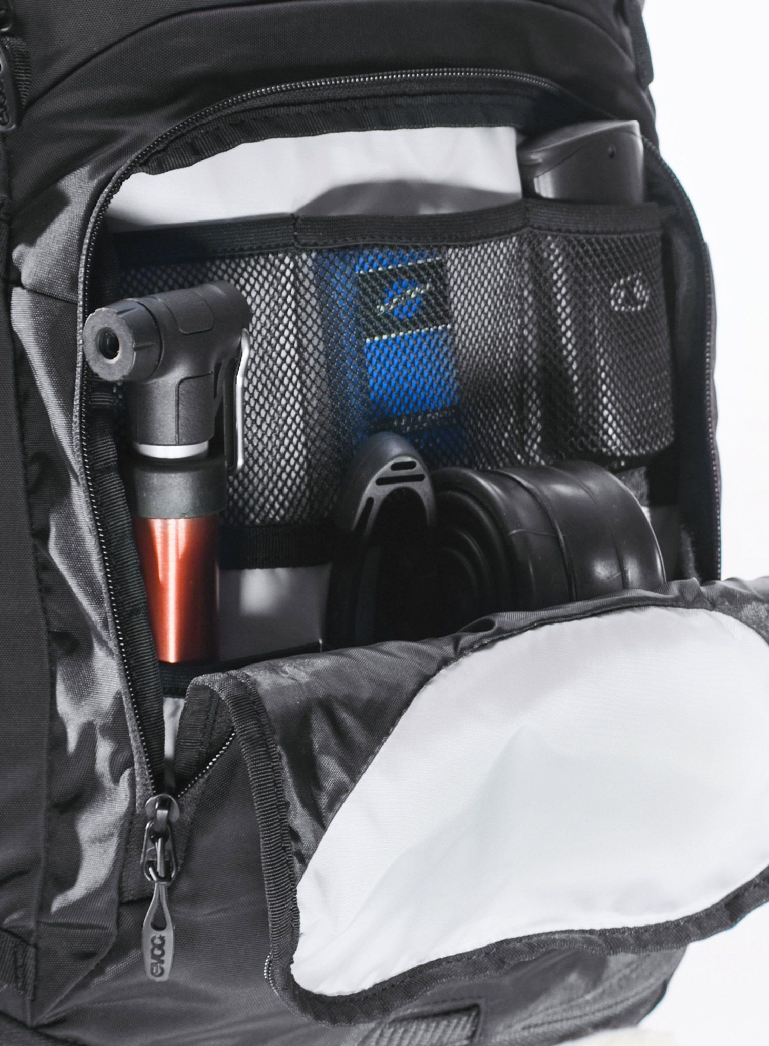Kolesarski nahrbtnik Evoc Explorer Pro 26 - black