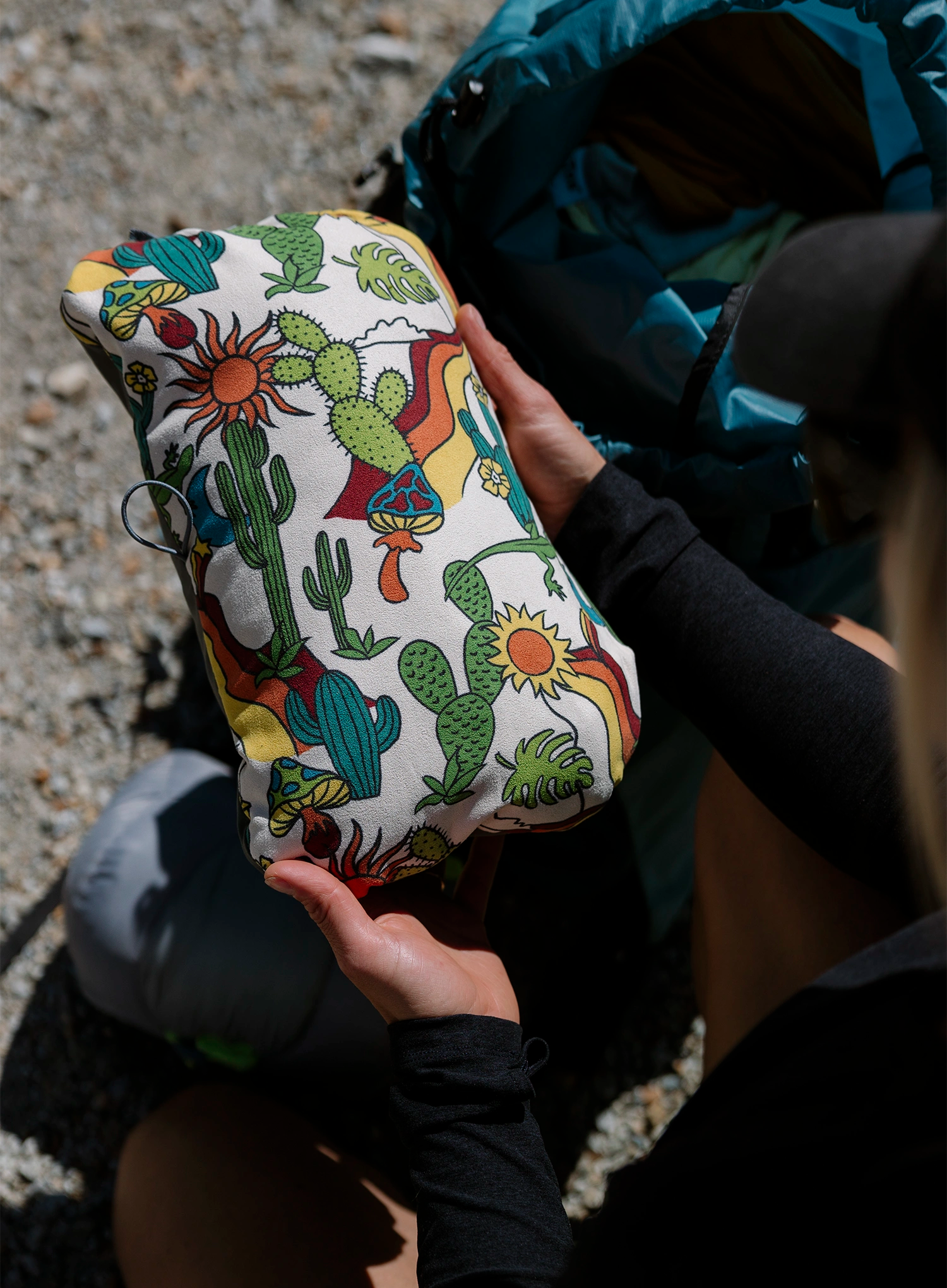 Potovalni vzglavnik Therm a Rest Compressible Pillow Cinch R - desert
