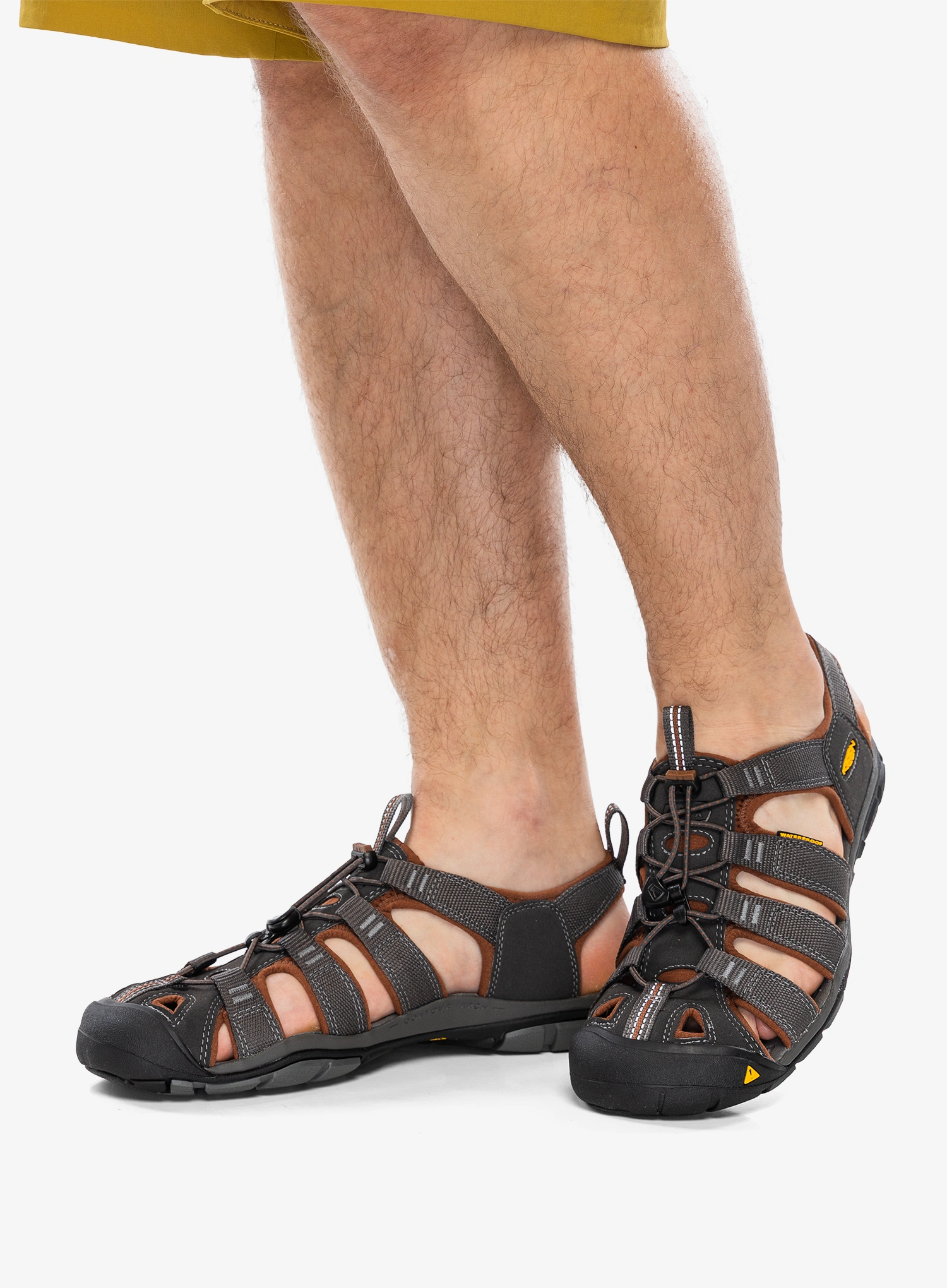 Sandali Keen Clearwater CNX - raven/tortoise shell