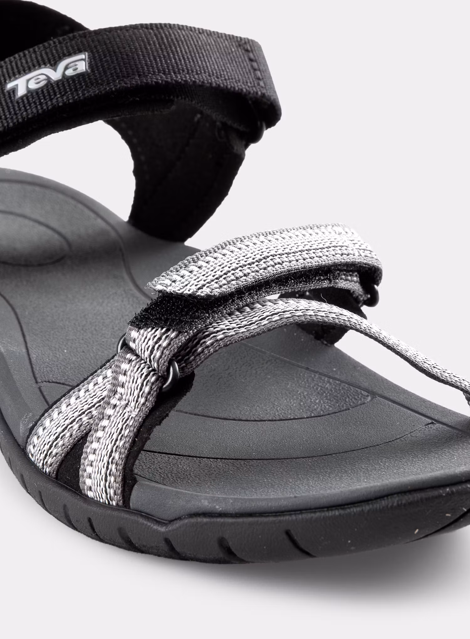 Ženski pohodniški sandali Teva Verra - antiguous black multi