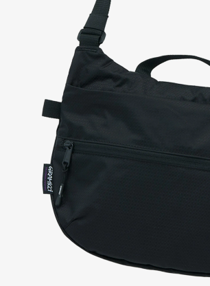 Torbica za čez ramo Gramicci Field Sacoche - black/black