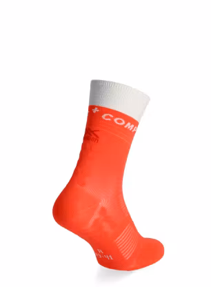 Tekaške nogavice Compressport Mid Compression Socks V2.0 - fluo red/white