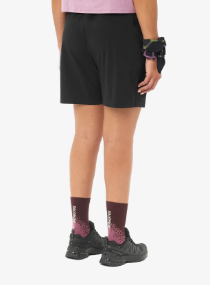 Ženske kratke hlače Salomon Wayfarer Ease 2.0 Shorts - deep black