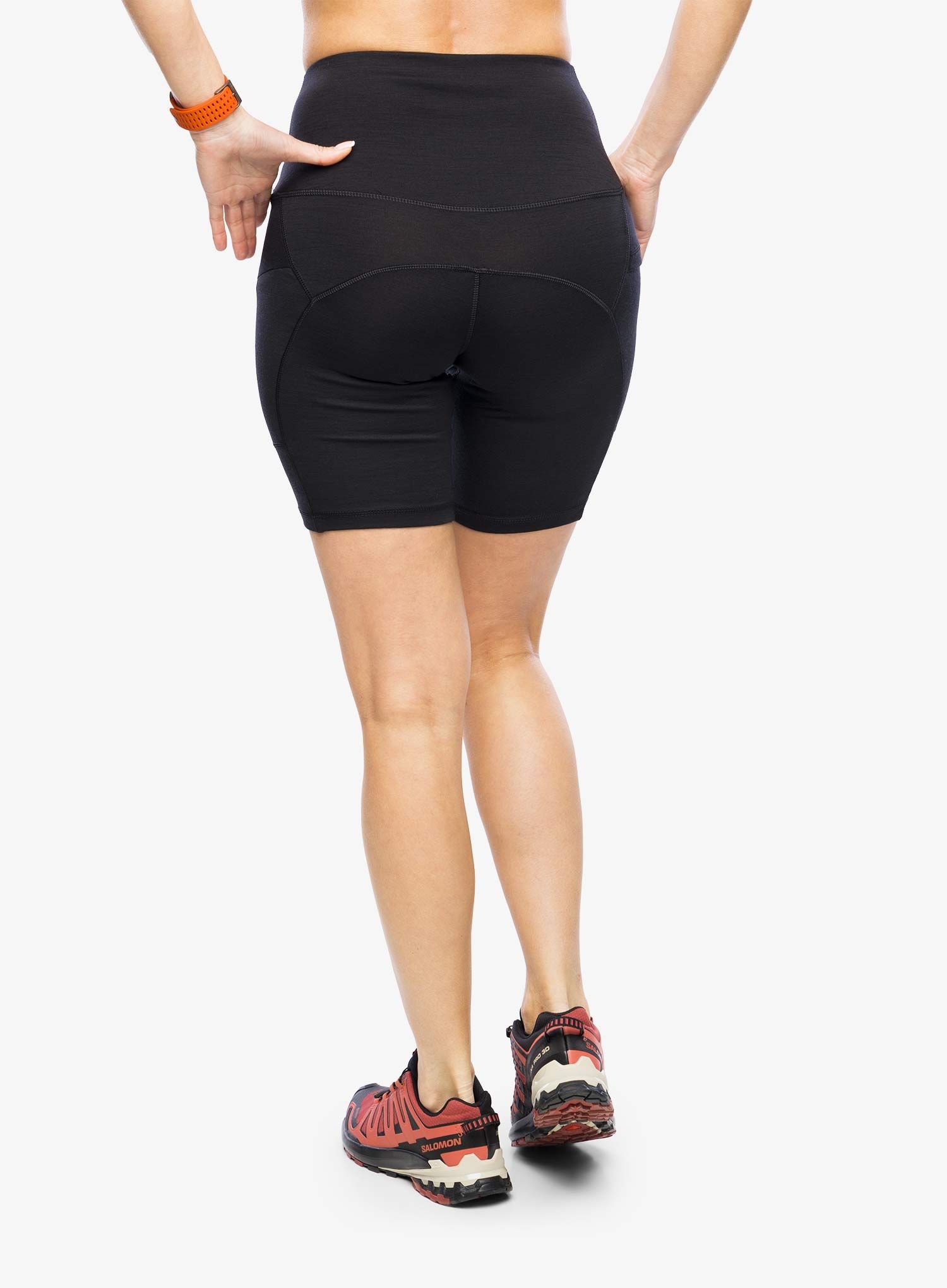 Ženske kratke hlače Super.natural Alpine Active Short - jet black