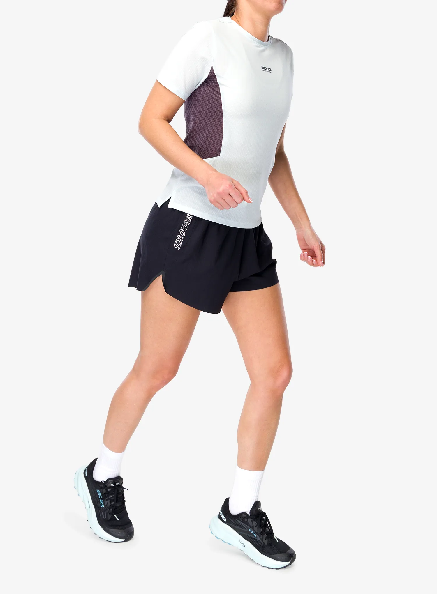 Ženske tekaške kratke hlače Brooks Cascadia Short - black