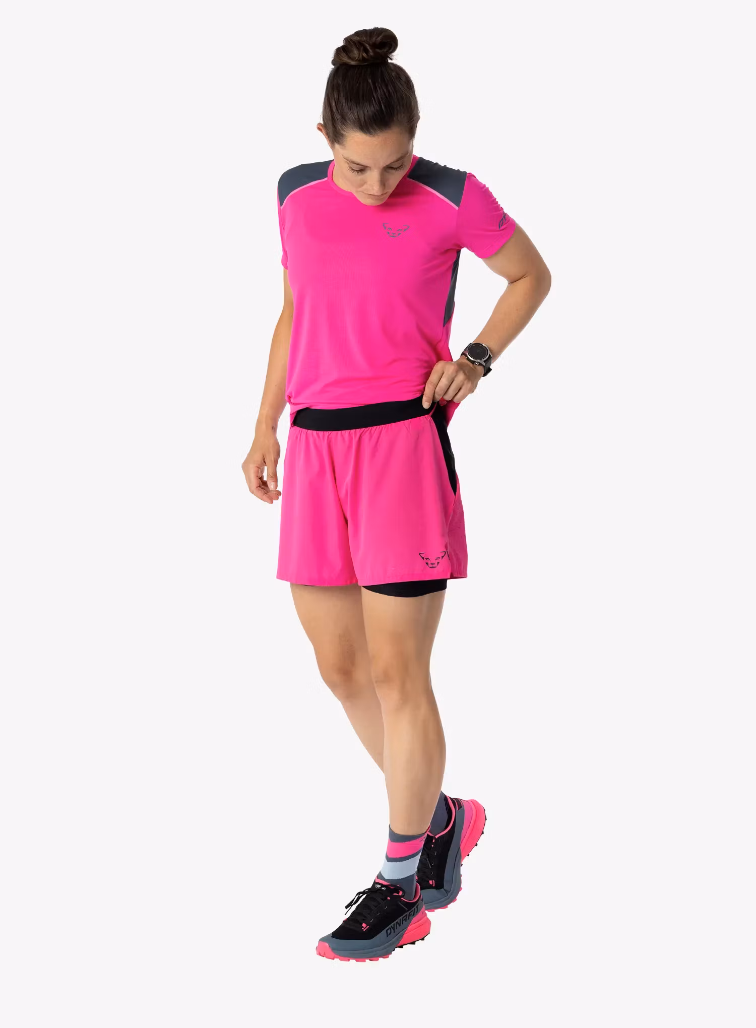 Ženske tekaške kratke hlače Dynafit Alpine Pro 2/1 Shorts - pink glo
