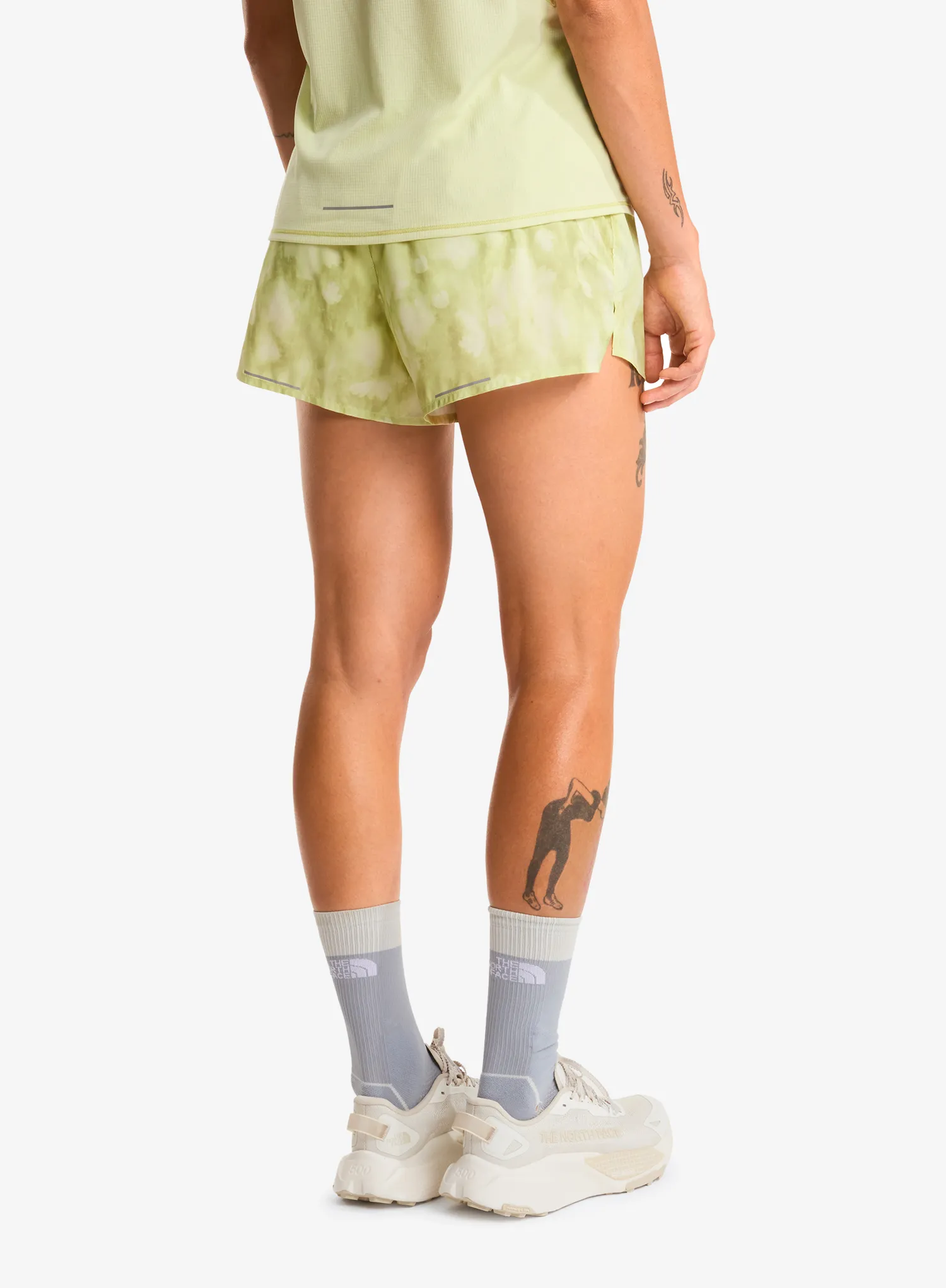 Ženske tekaške kratke hlače The North Face Sunriser Short 3in - lemon mist