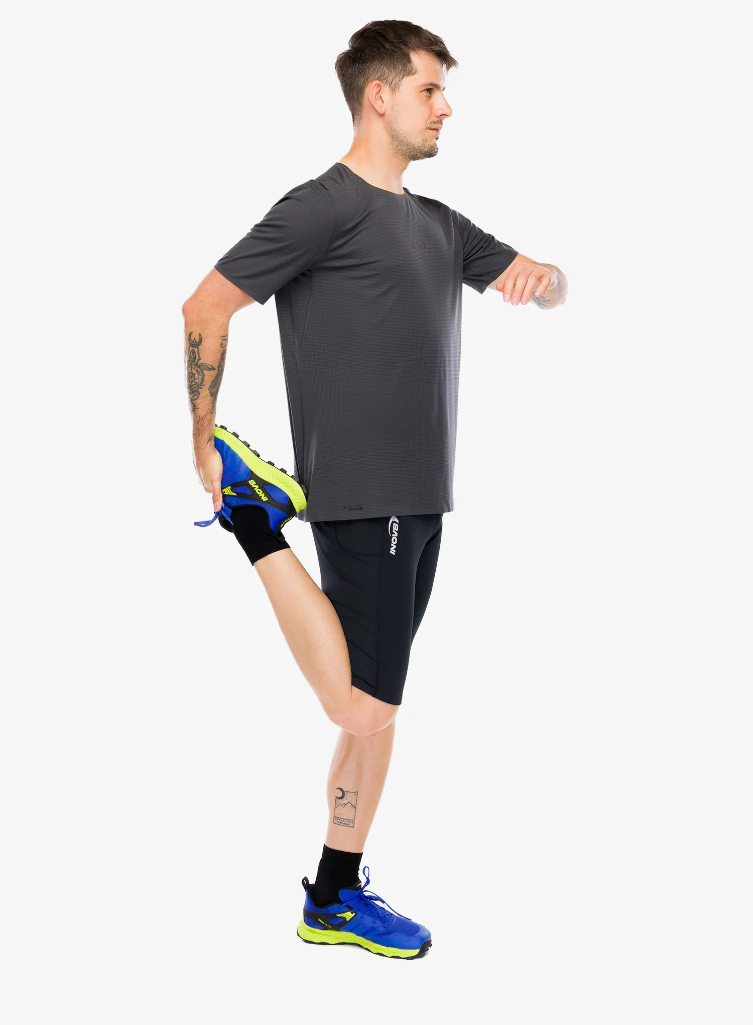 Tekaške kratke hlače Inov-8 Active Half Tights - black
