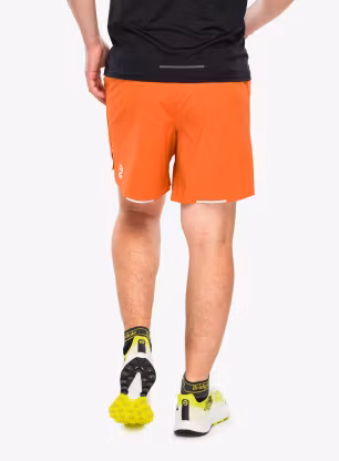 Tekaške kratke hlače The North Face Summit Pacesetter 7in Short - iron bronze/digital orange