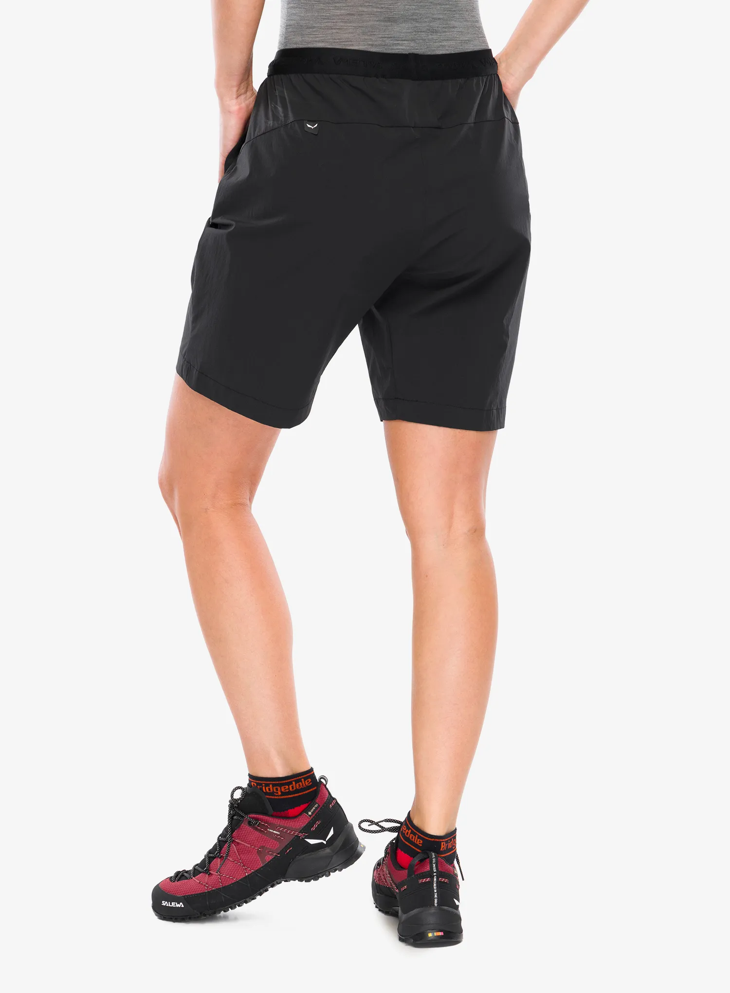 Ženske pohodniške kratke hlače Salewa Puez 4 Shorts - black out