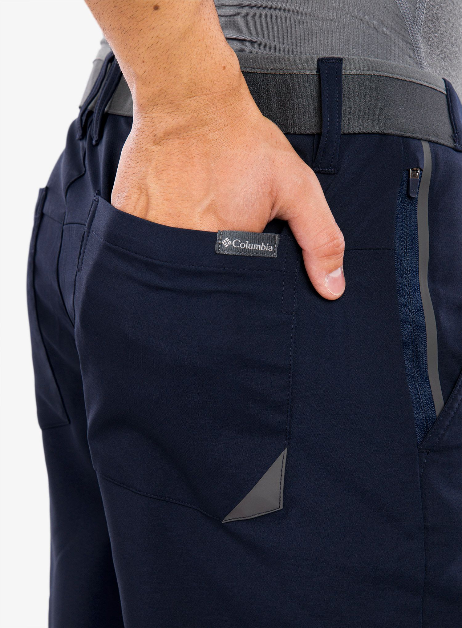 Pohodniške kratke hlače Columbia Tech Trail Short - collegiate navy