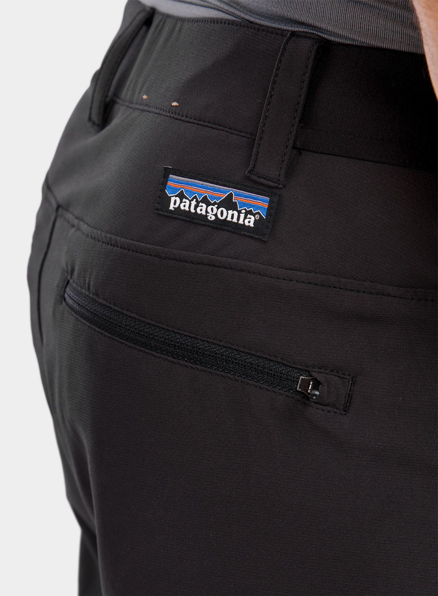 Pohodniške kratke hlače Patagonia Altvia Trail Shorts 10 in - black