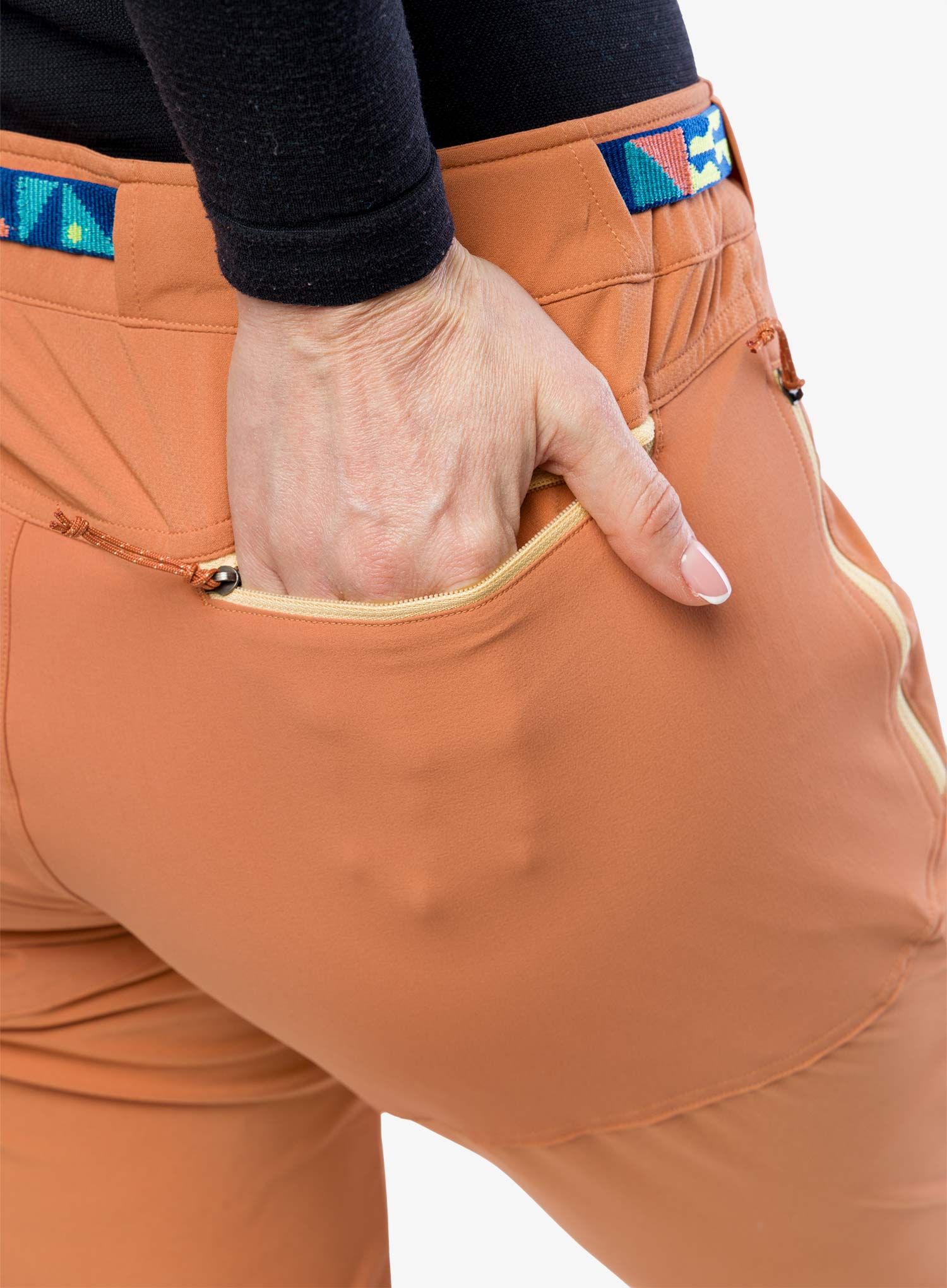 Ženske pohodne hlače Patagonia Altvia Alpine Pants - sienna clay