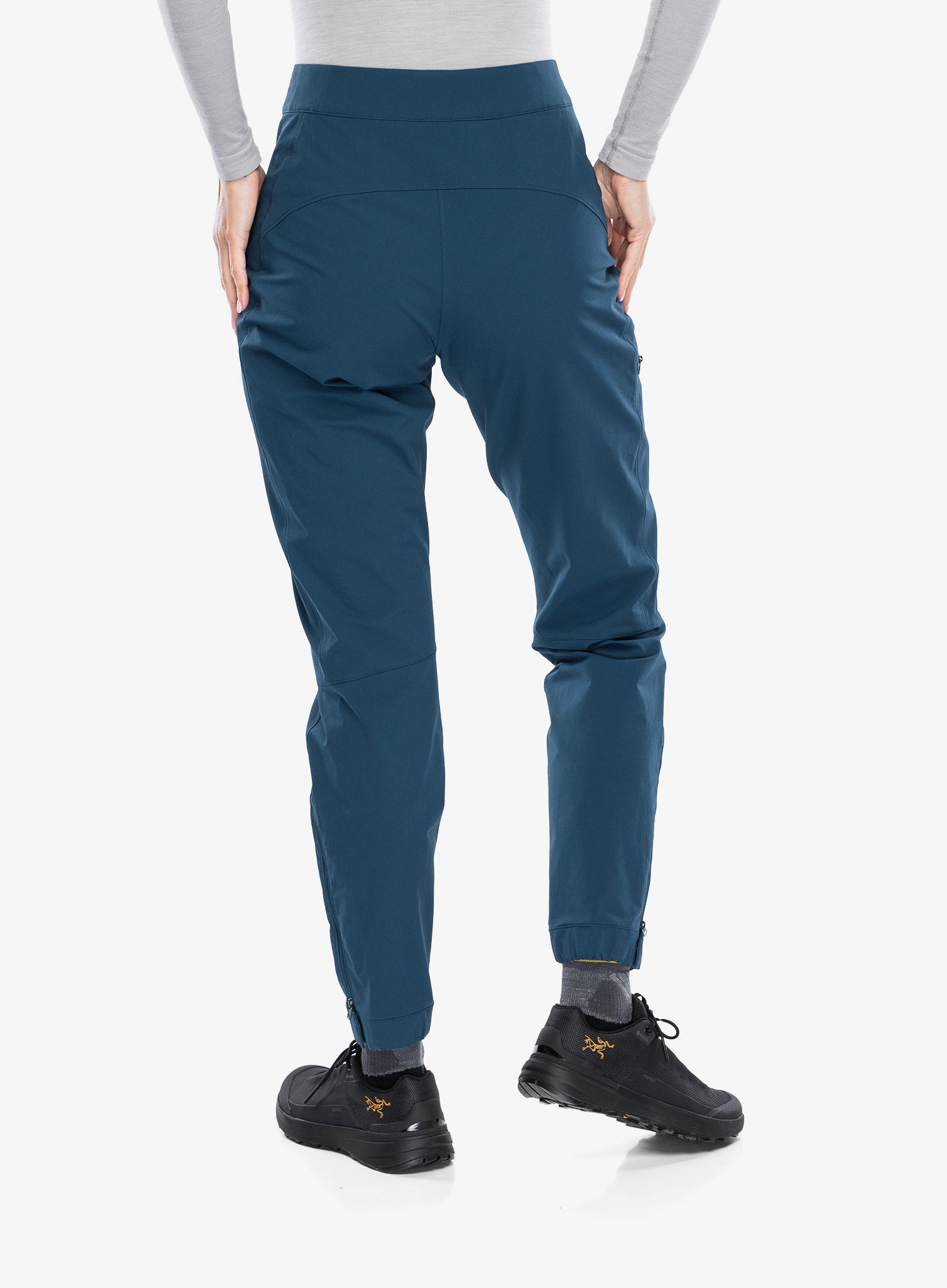 Ženske softshell hlače Arcteryx Gamma Tapered Pant - nightscape