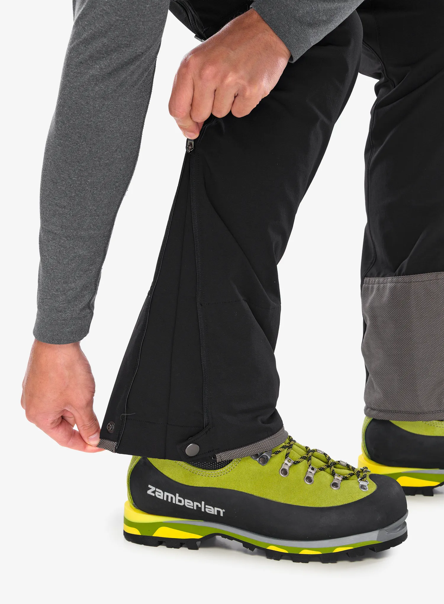 Softshell hlače Patagonia Alpine Guide Pants - black