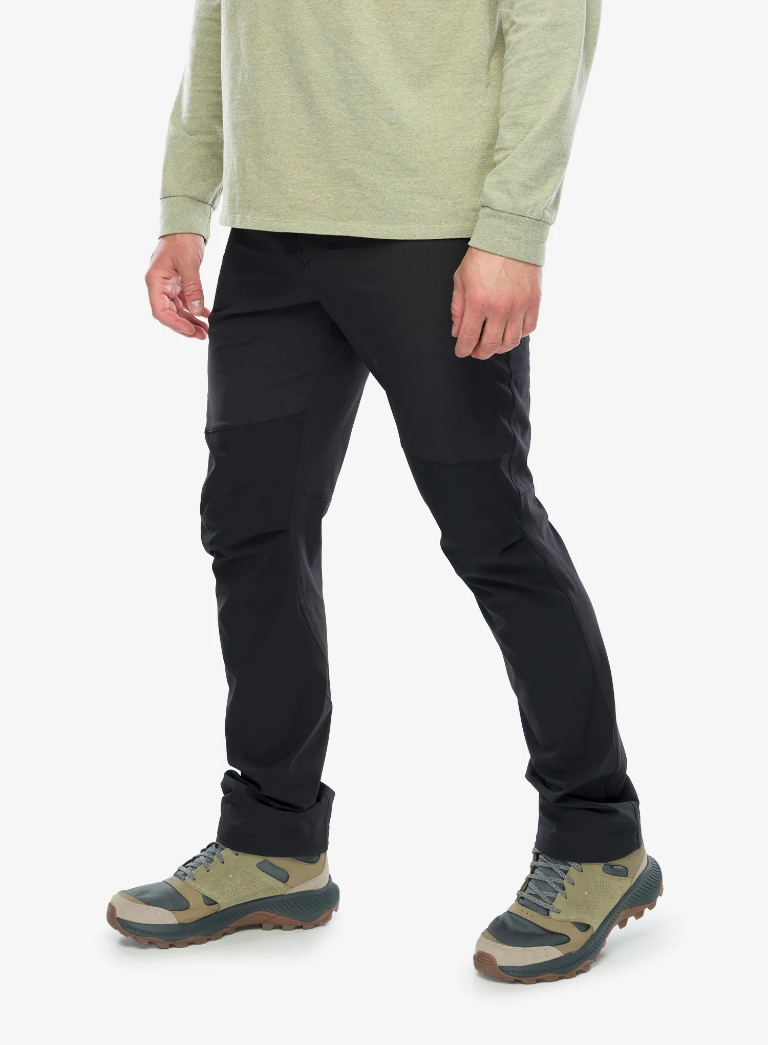 Pohodne hlače Patagonia Terravia Alpine Pants - black