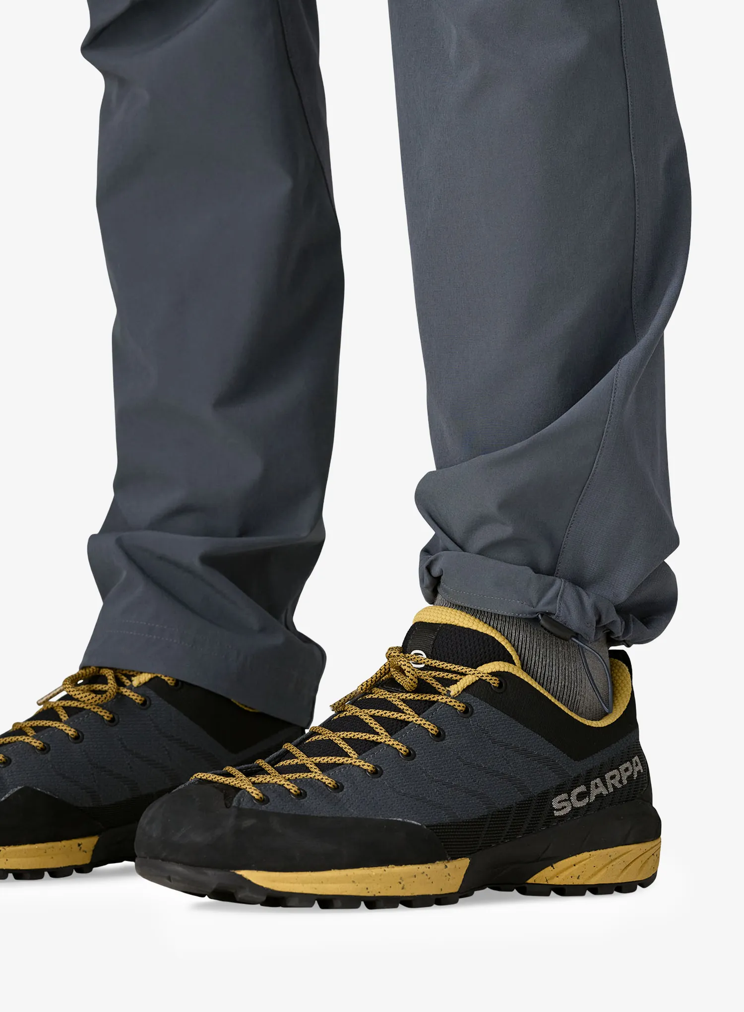 Pohodne hlače Patagonia Terravia Alpine Pants - smolder blue
