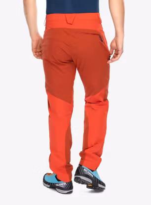 Pohodne hlače Rab Torque Mountain Pants - dark horizon/tuscan red