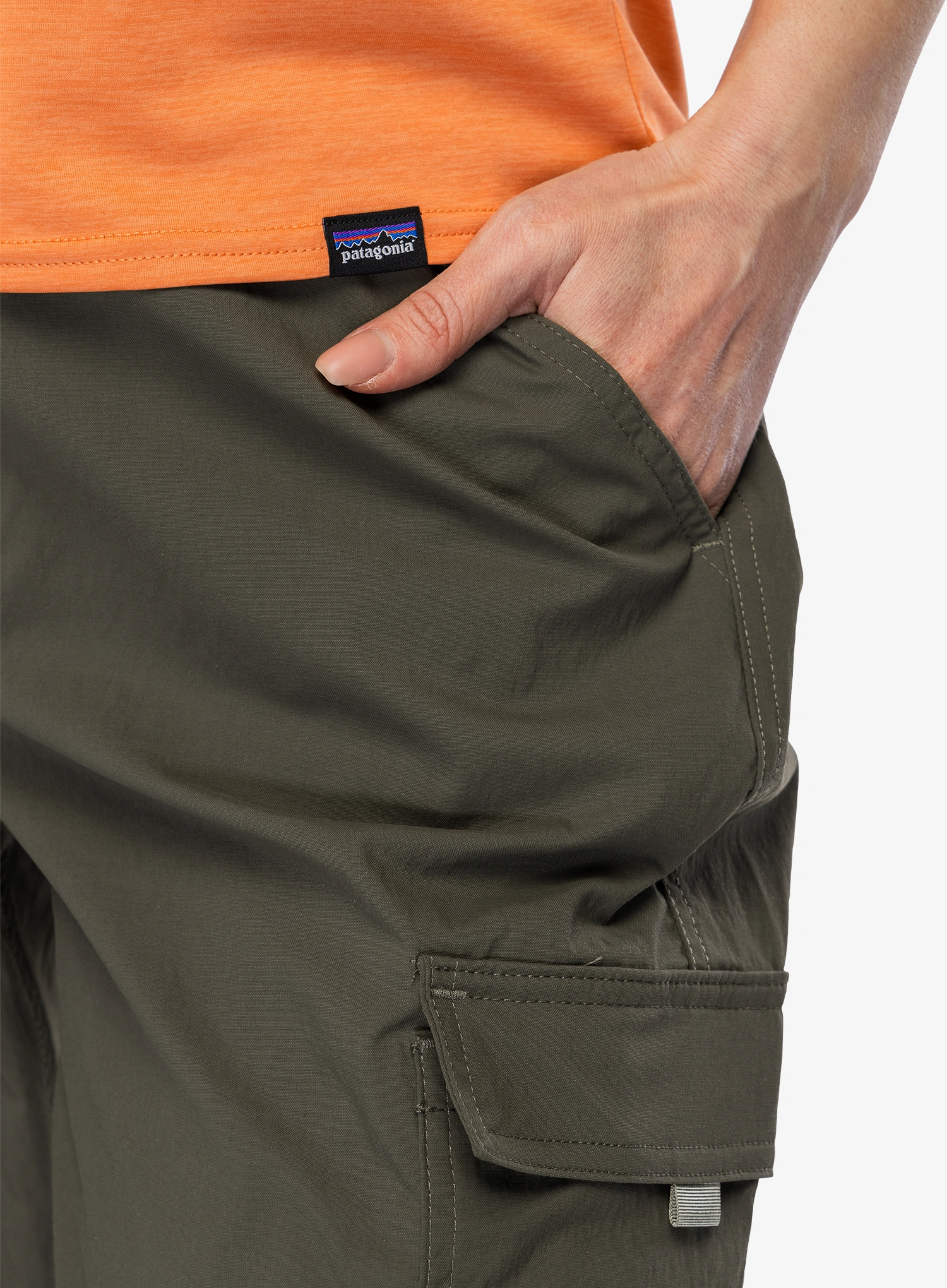 Ženske pohodniške hlače Patagonia Outdoor Everyday Cargo Pants - basin green