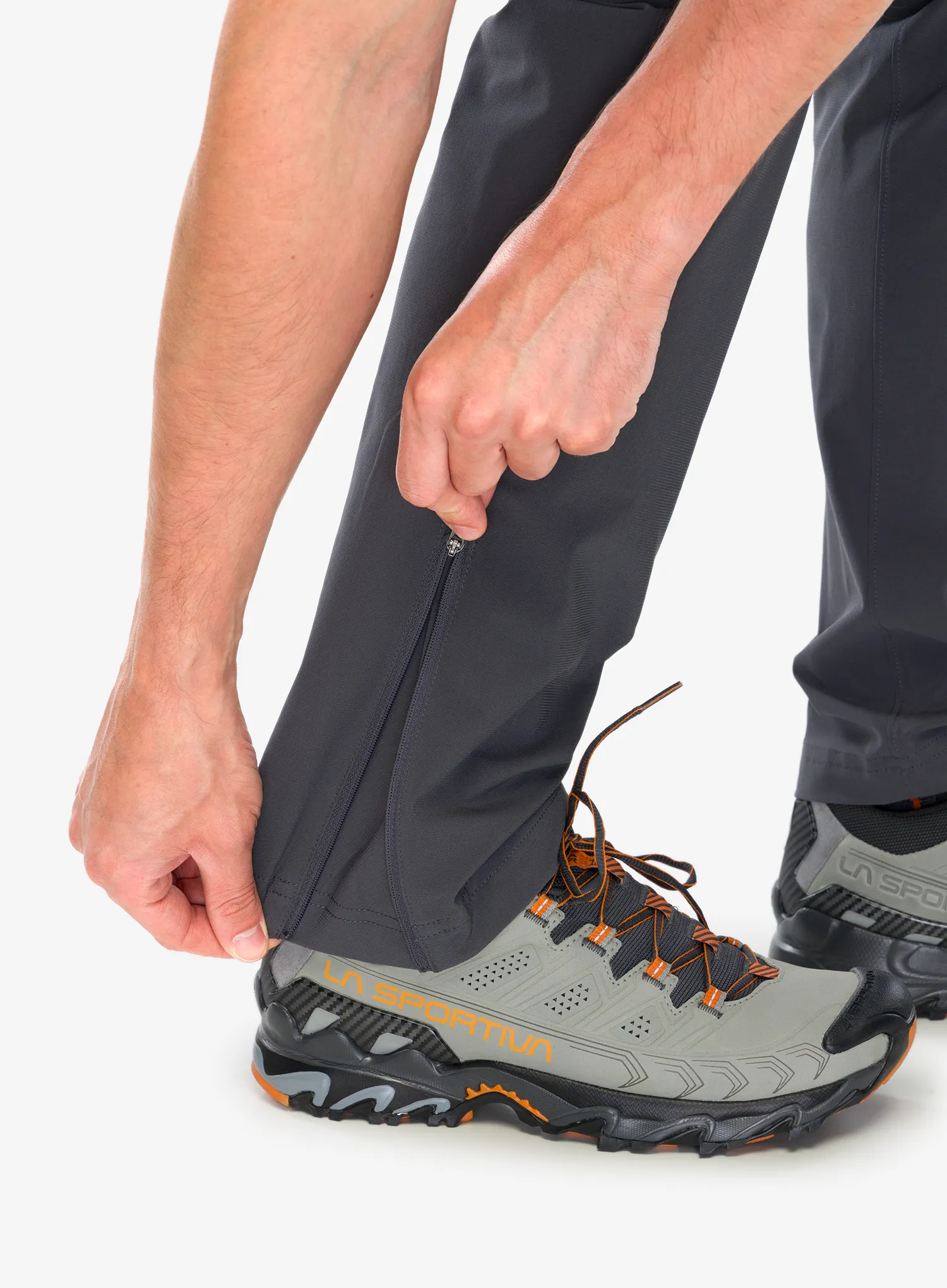 Pohodniške hlače Patagonia Terravia Trail Pants - forge grey