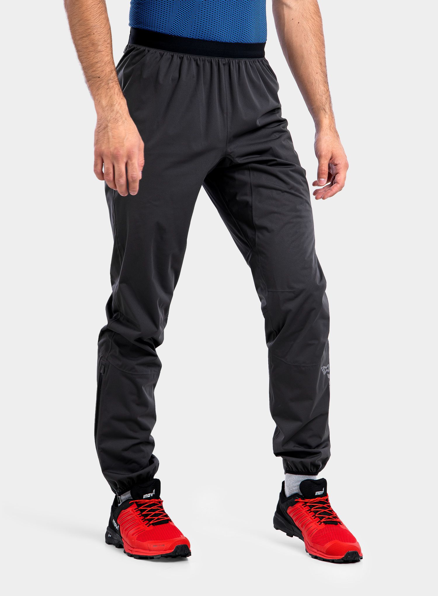 Tekaške hlače Inov-8 Trailpant - black