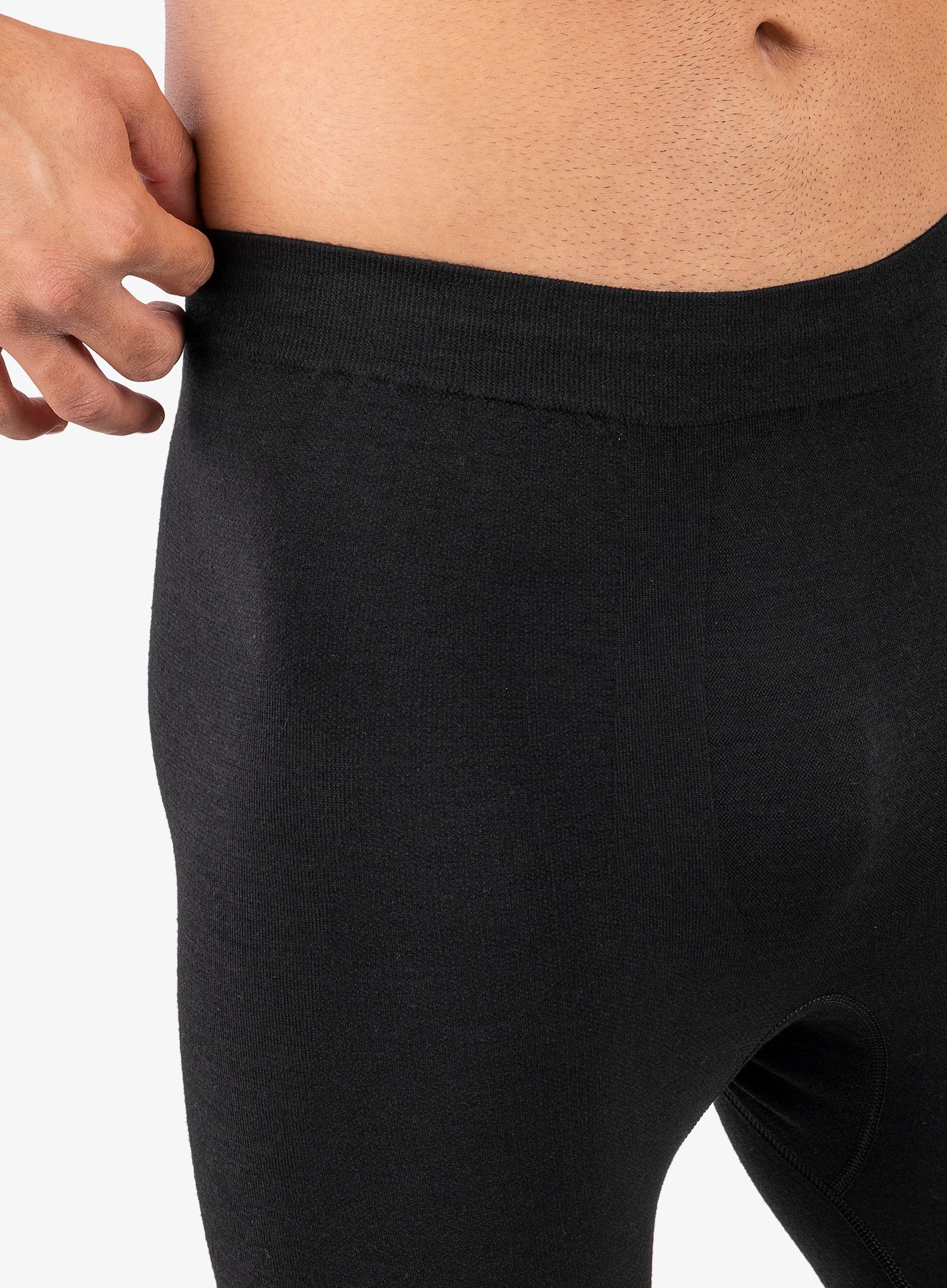 Hlače Ortovox 230 Competition Short Pants - black raven