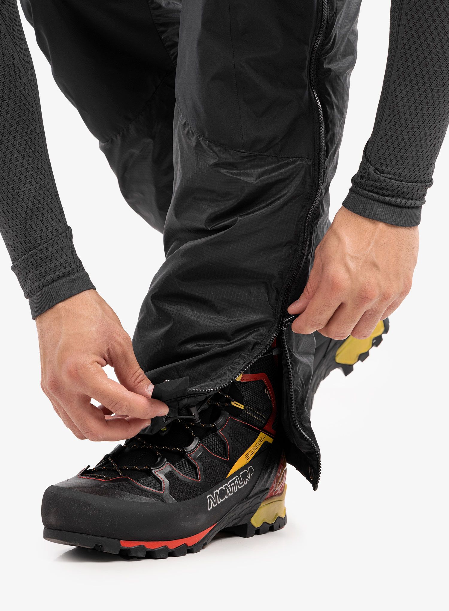Pohodne hlače Arcteryx Nuclei Pant - black