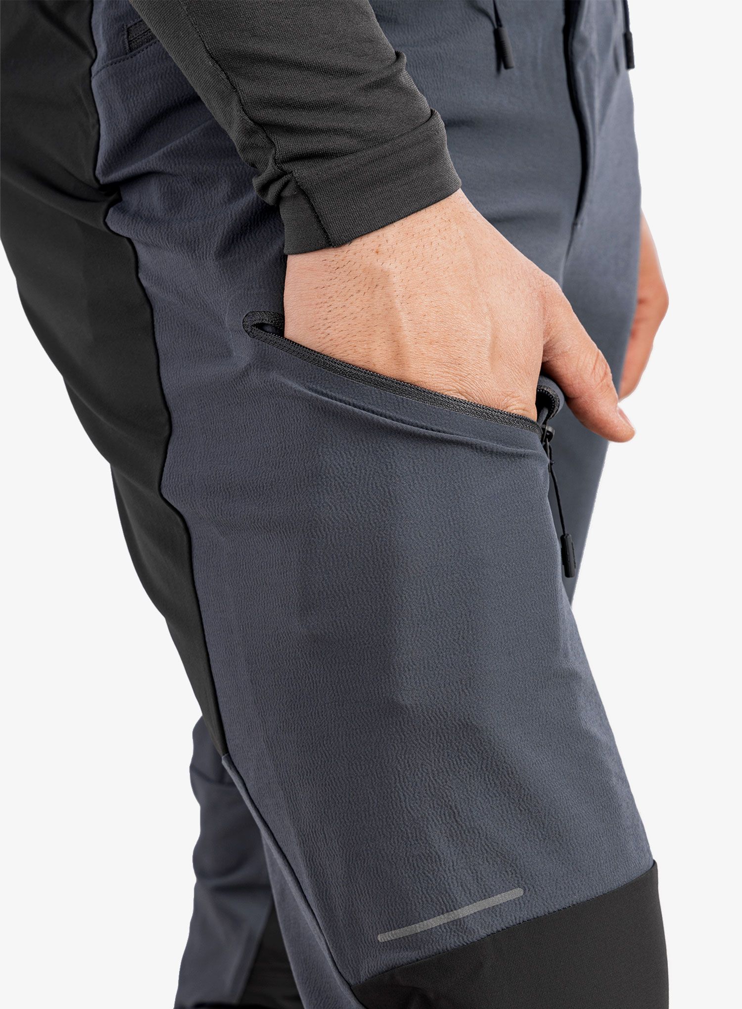 Pohodne hlače BlackYak Aceh Pants - iron gate