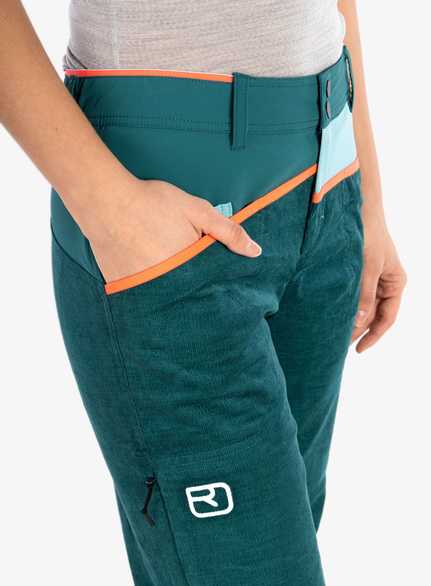 Ženske plezalne hlače Ortovox Casale Pants - pacific green